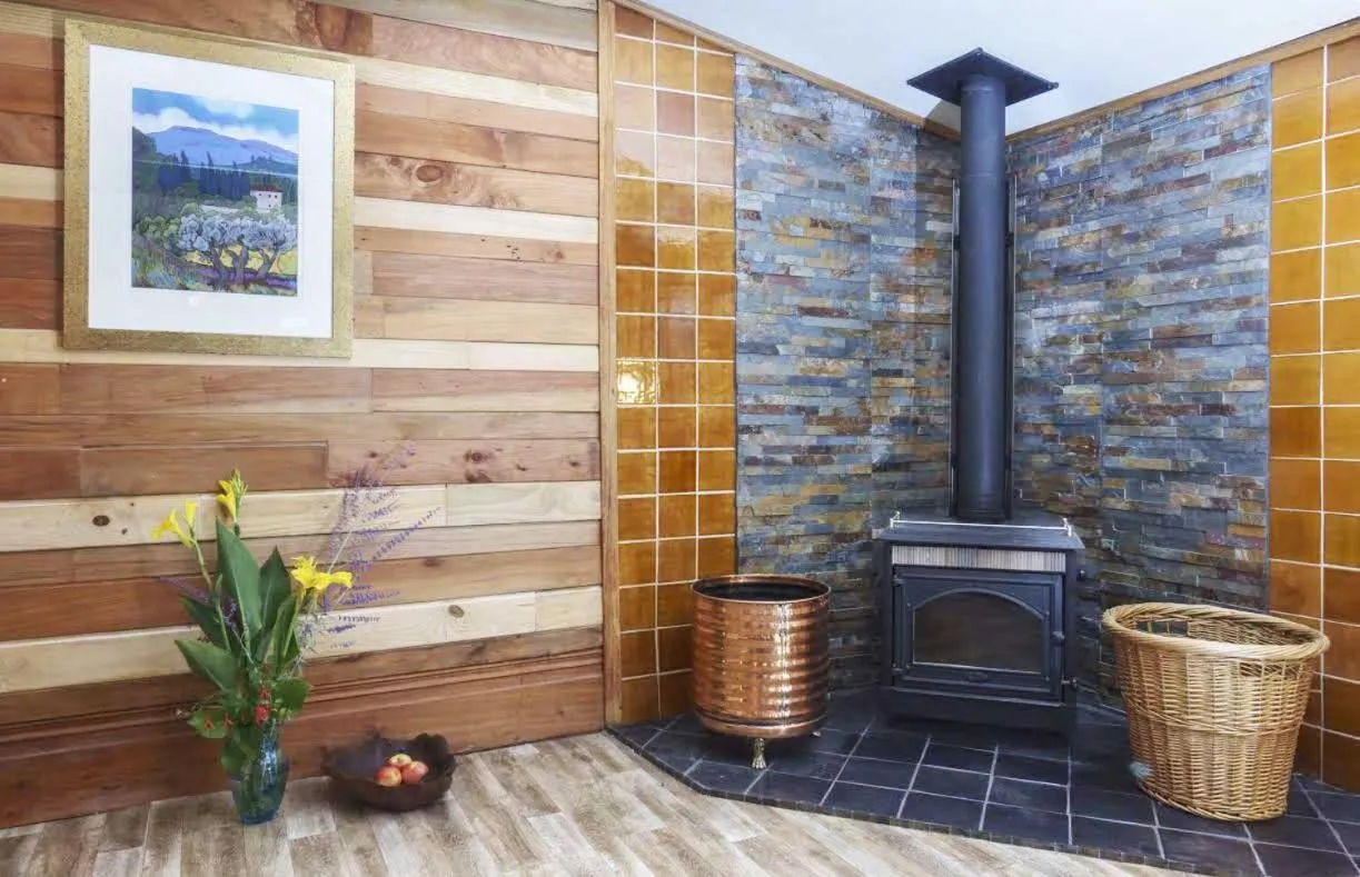 flat iron in Tracy's Boutique B&B Farmstay