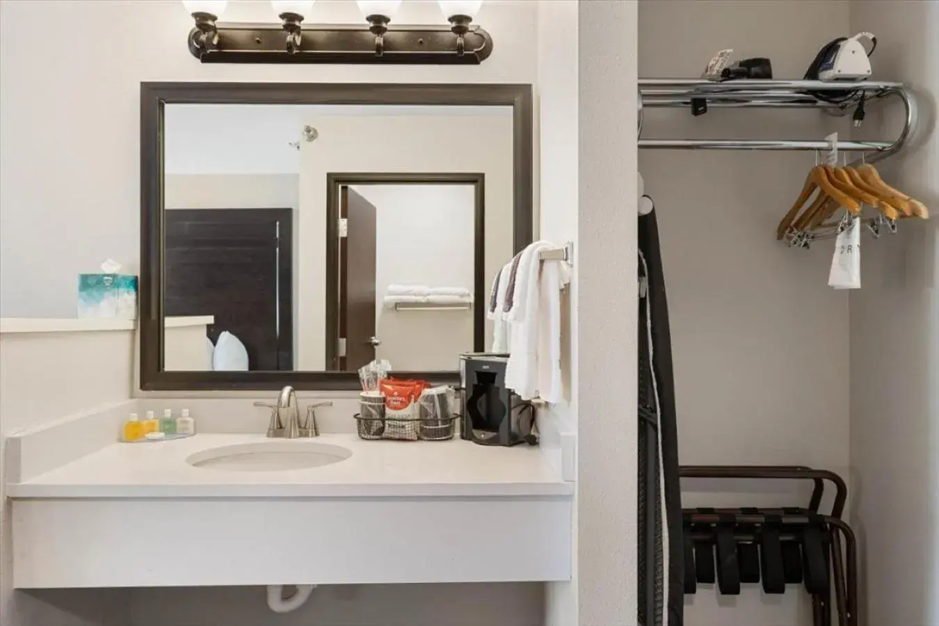 King Room in Kelly Inn Billings King Room in Kelly Inn Billings