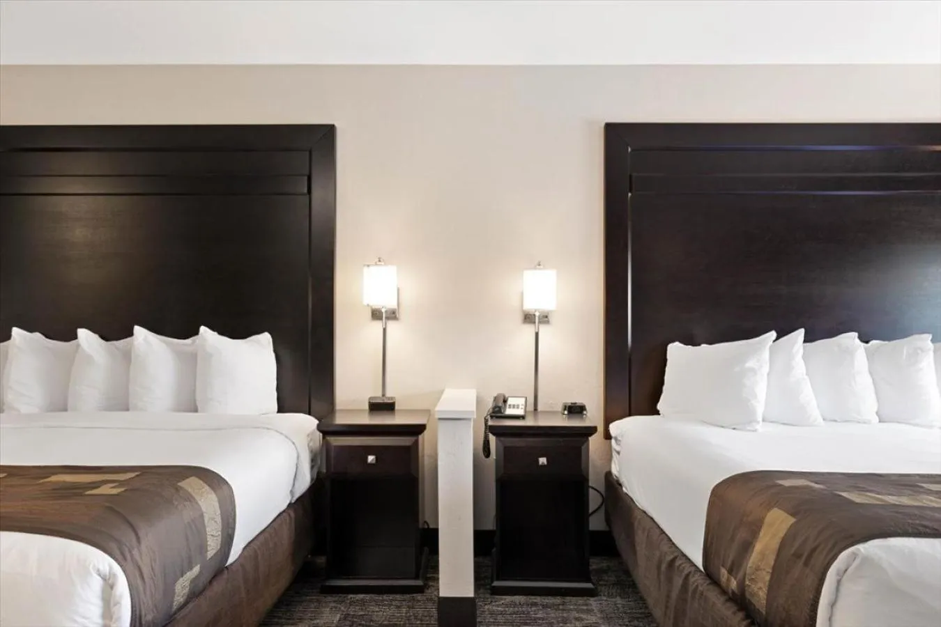 Bed in Kelly Inn Billings