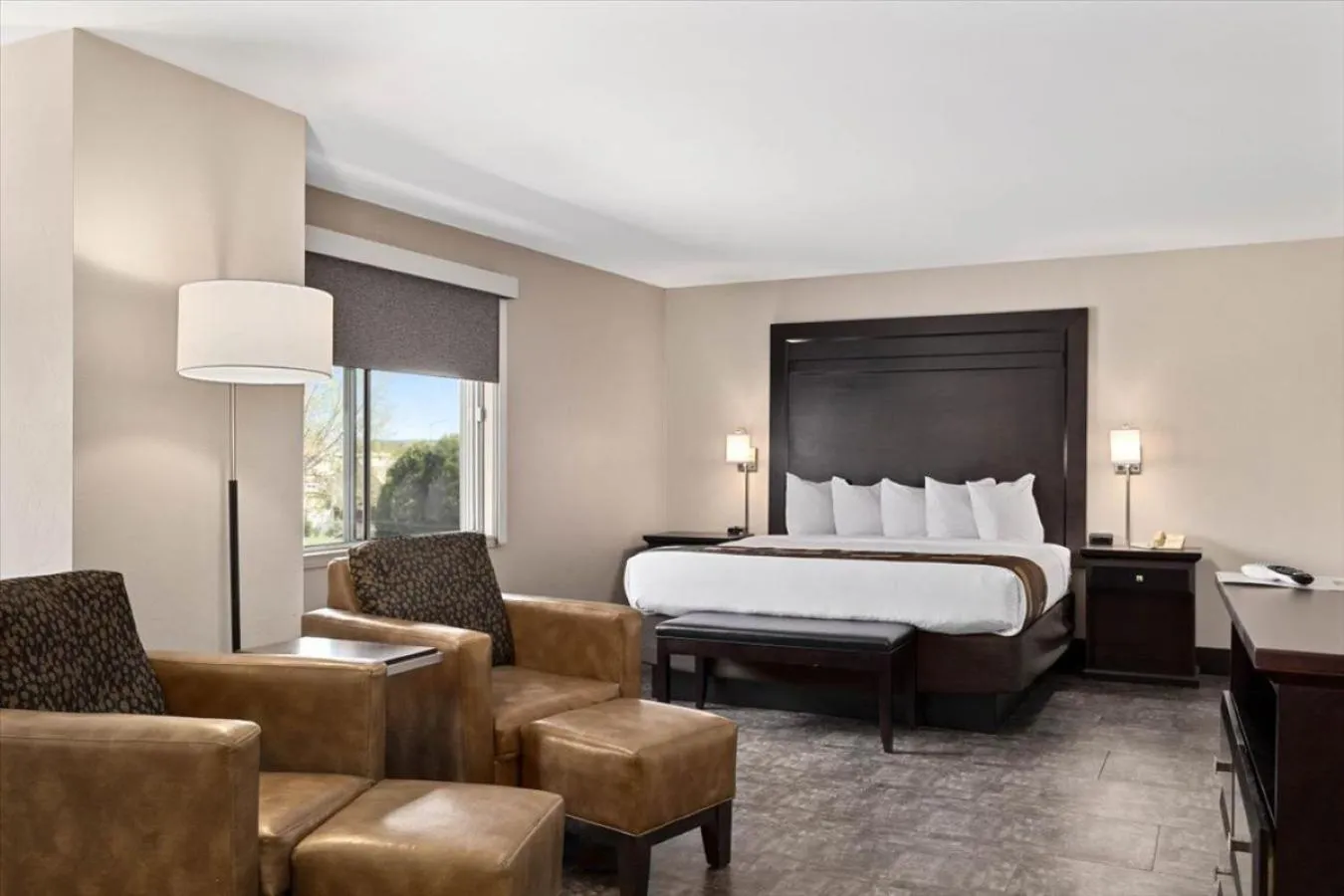 Bed in Kelly Inn Billings