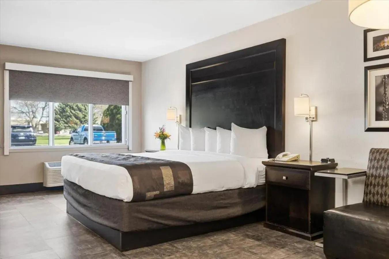 King Room with Spa Bath in Kelly Inn Billings King Room with Spa Bath in Kelly Inn Billings