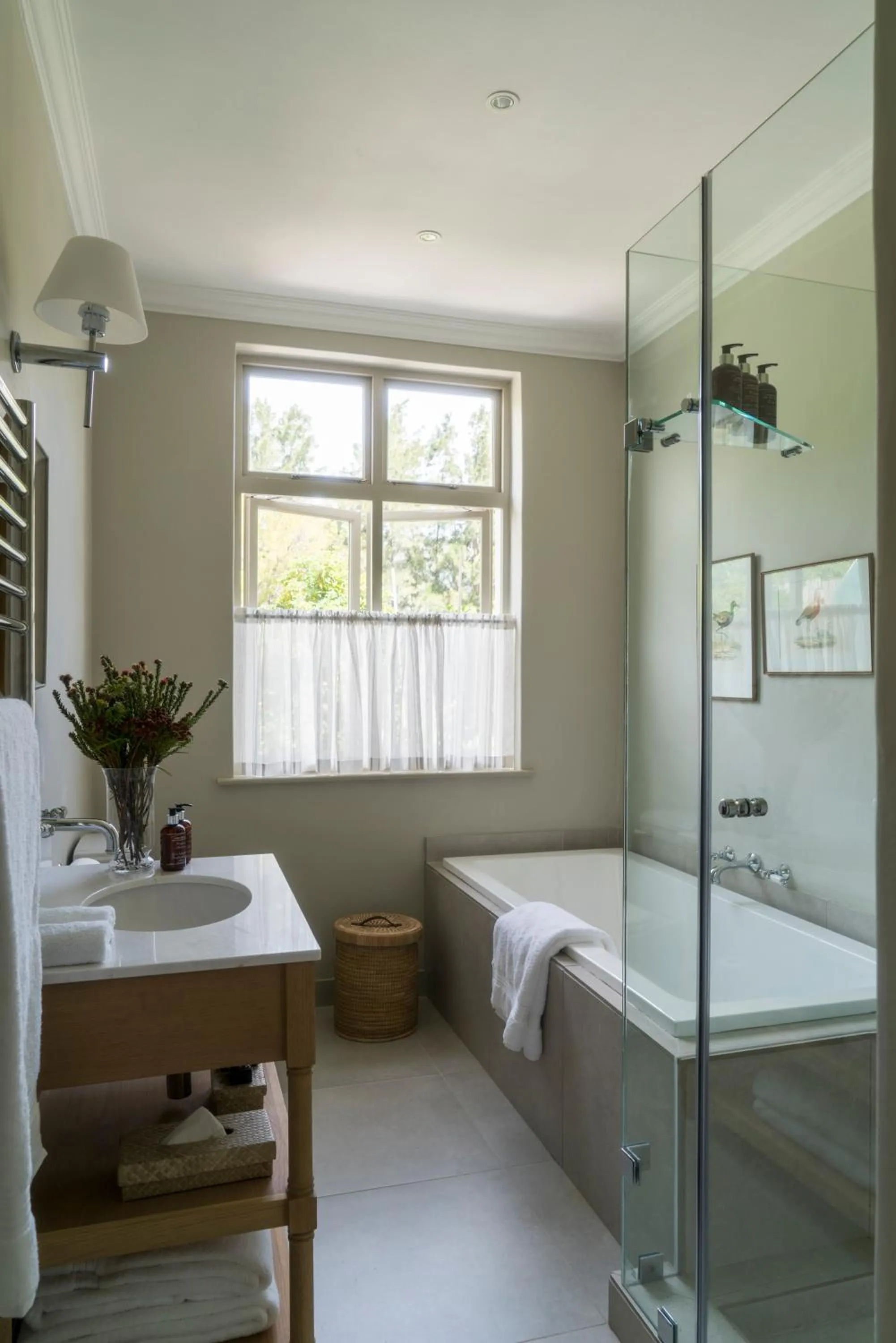 Bathroom, Bed in Cape Vue Country House