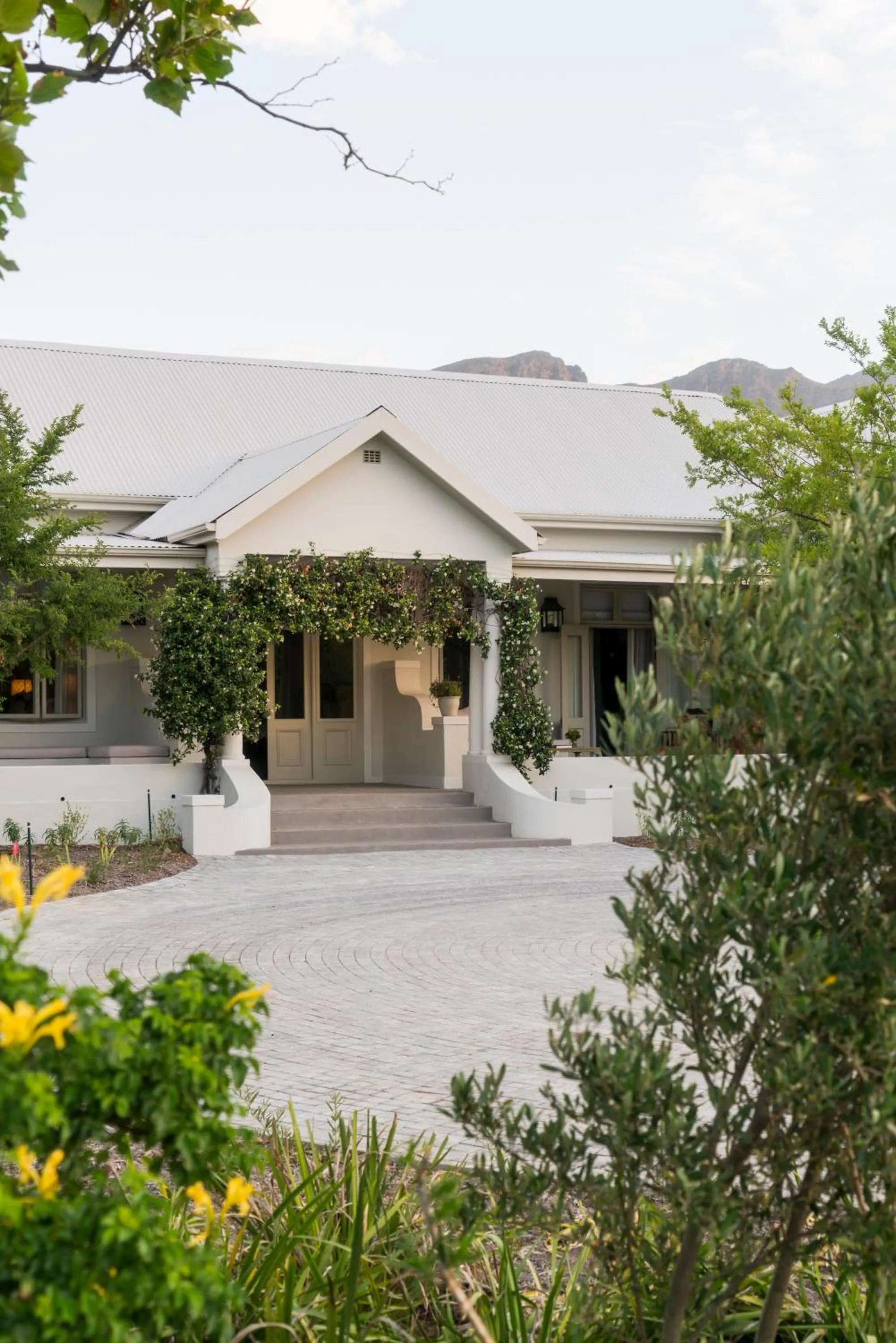 Property building in Cape Vue Country House