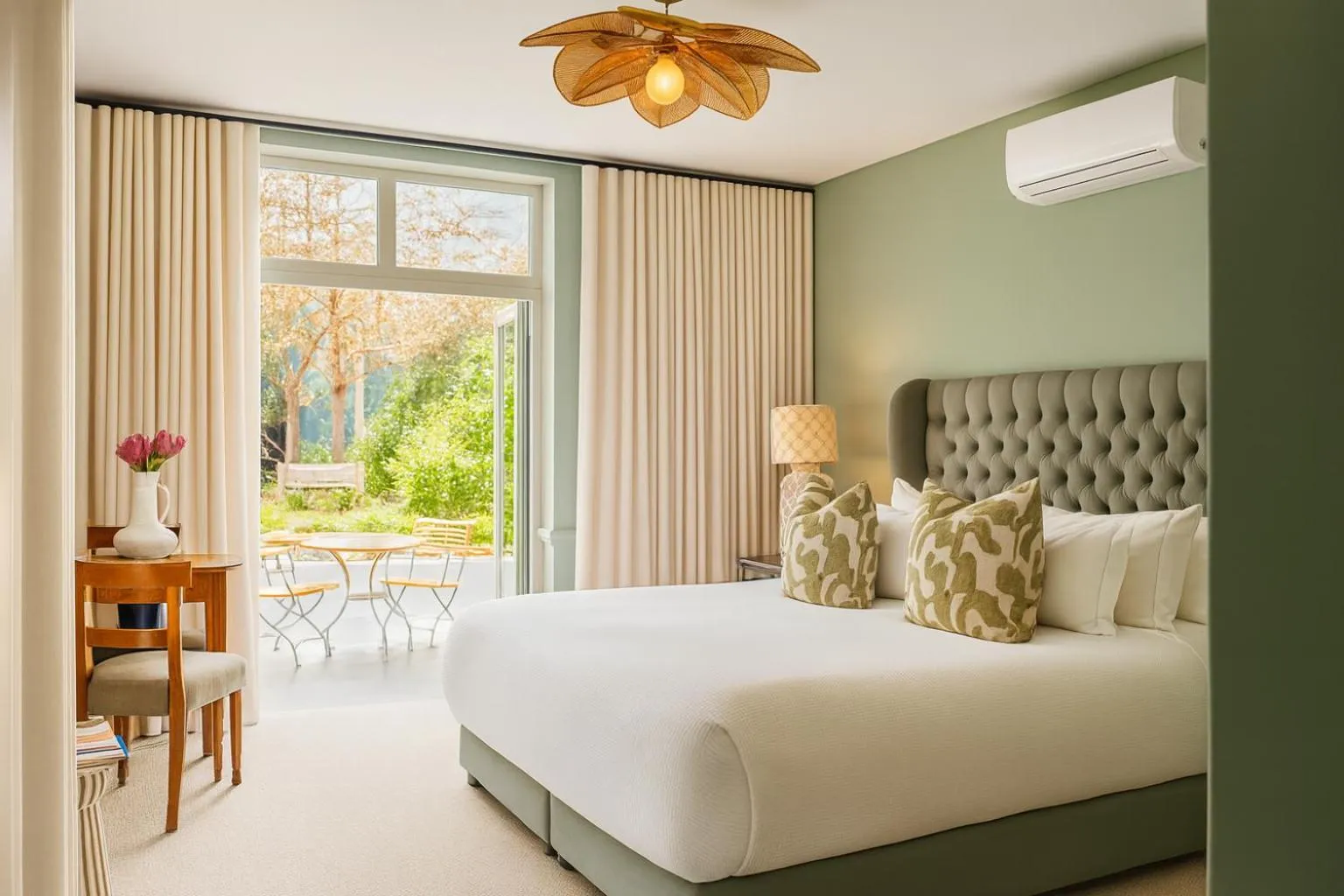 Bedroom, Bed in Cape Vue Country House