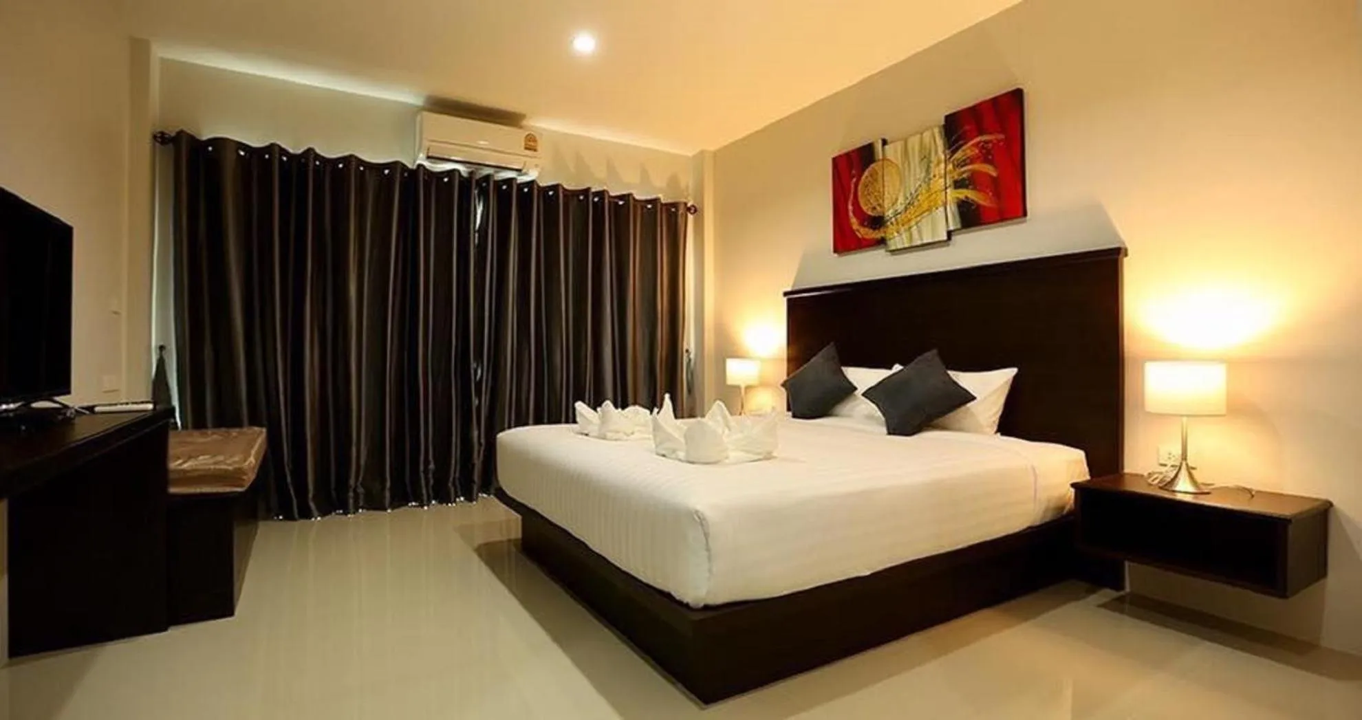 Bed in Sirin Boutique