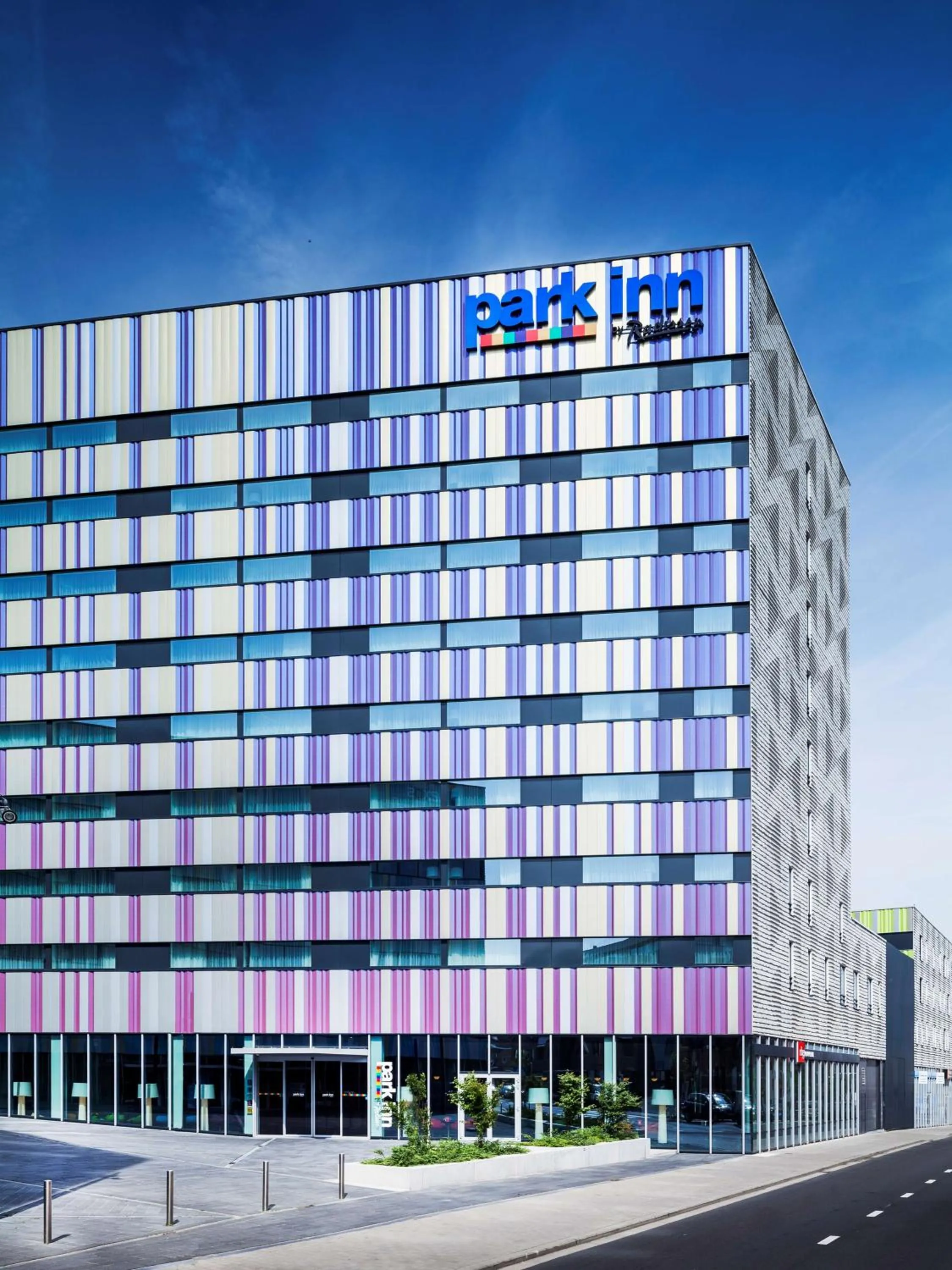 Property building in Park Inn by Radisson Leuven