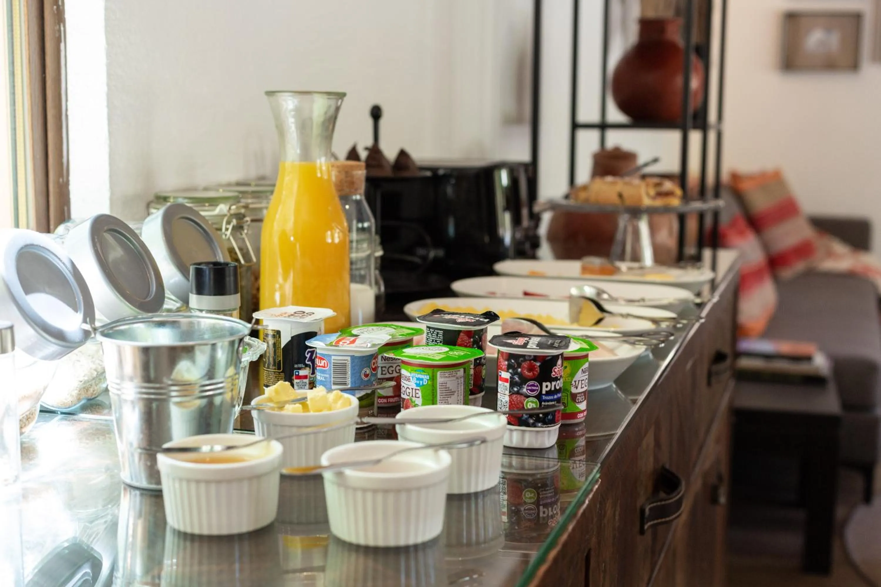 Buffet breakfast in Casa Solcor Boutique Bed & Breakfast