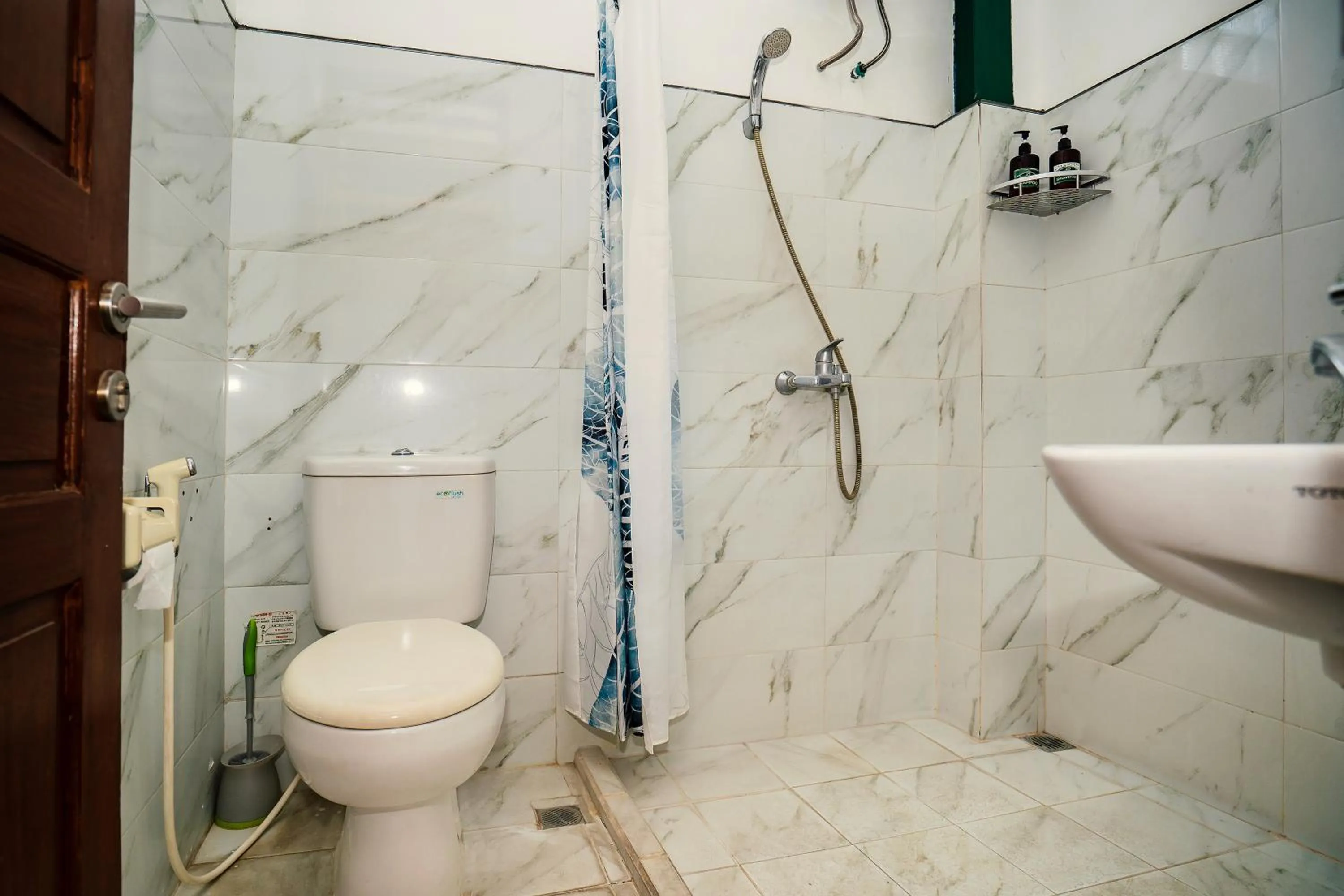 Bathroom in Omah Gerjen 29