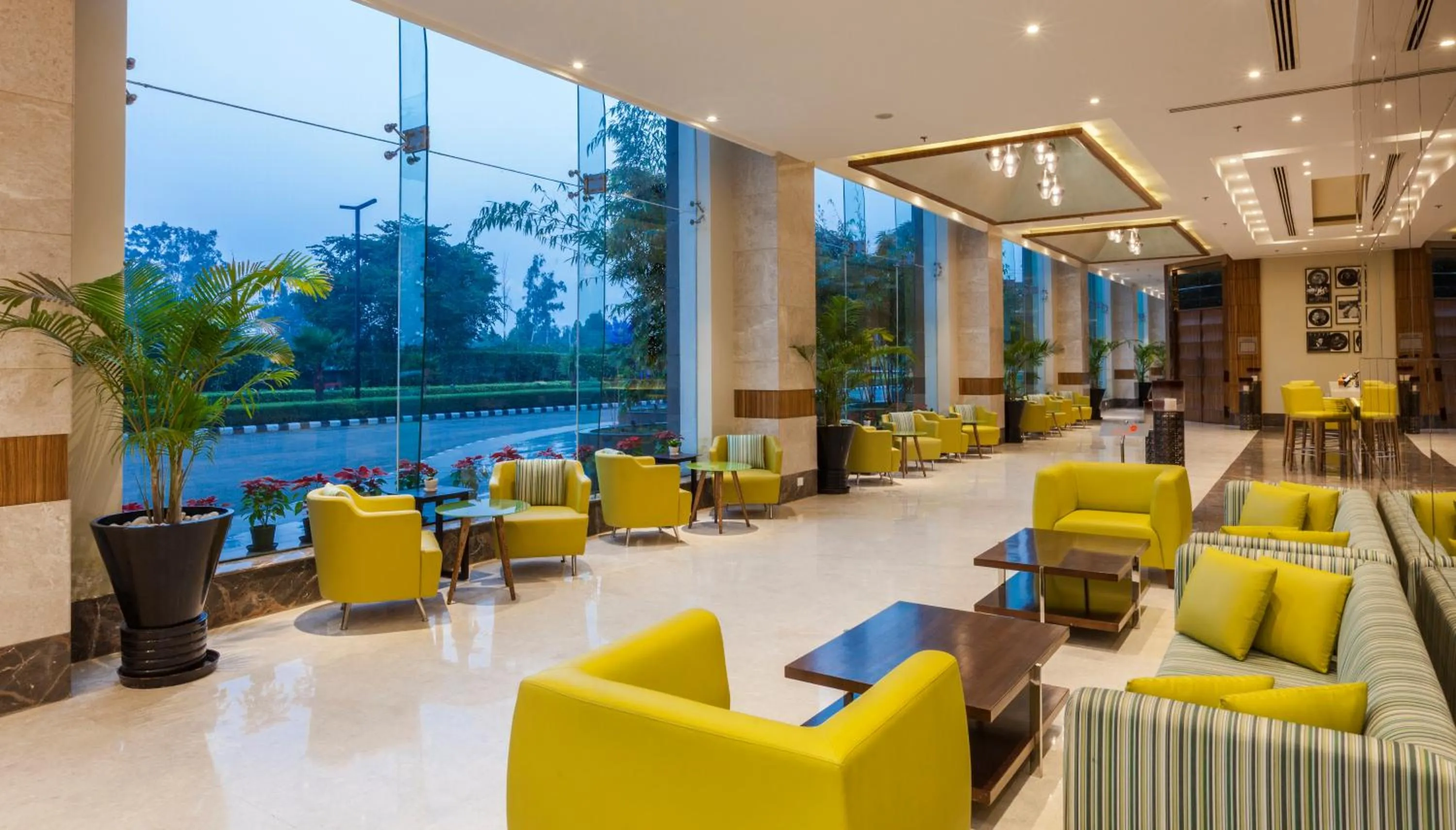 Lobby or reception in Lemon Tree Hotel, Sector 68, Sohna Road, Gurugram