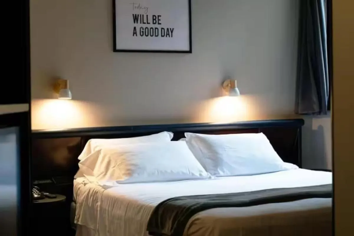 Bed in Hotel Concorde