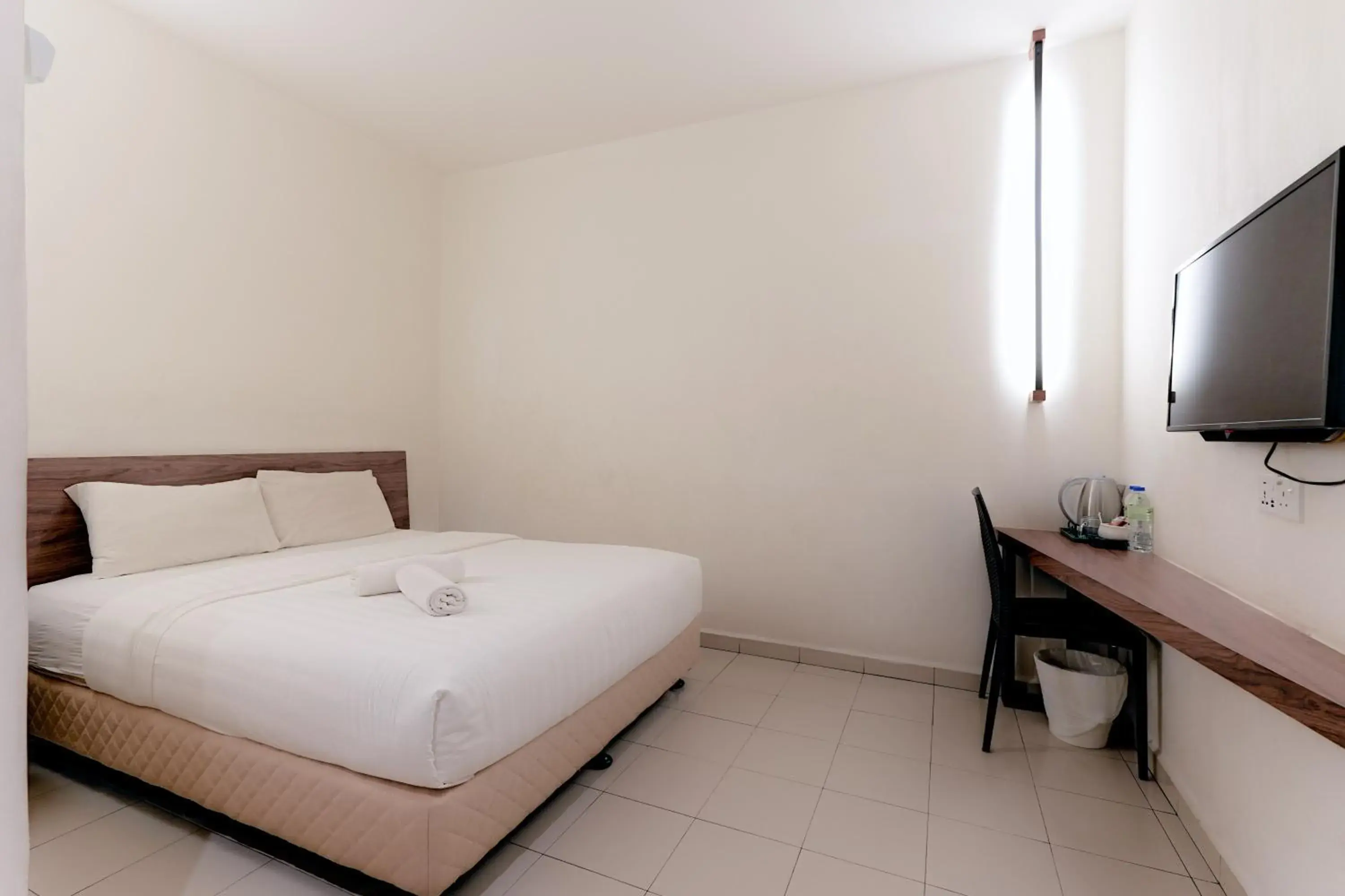 Standard Queen Room (No Window) in T Hotel Anggerik Standard Queen Room (No Window) in T Hotel Anggerik