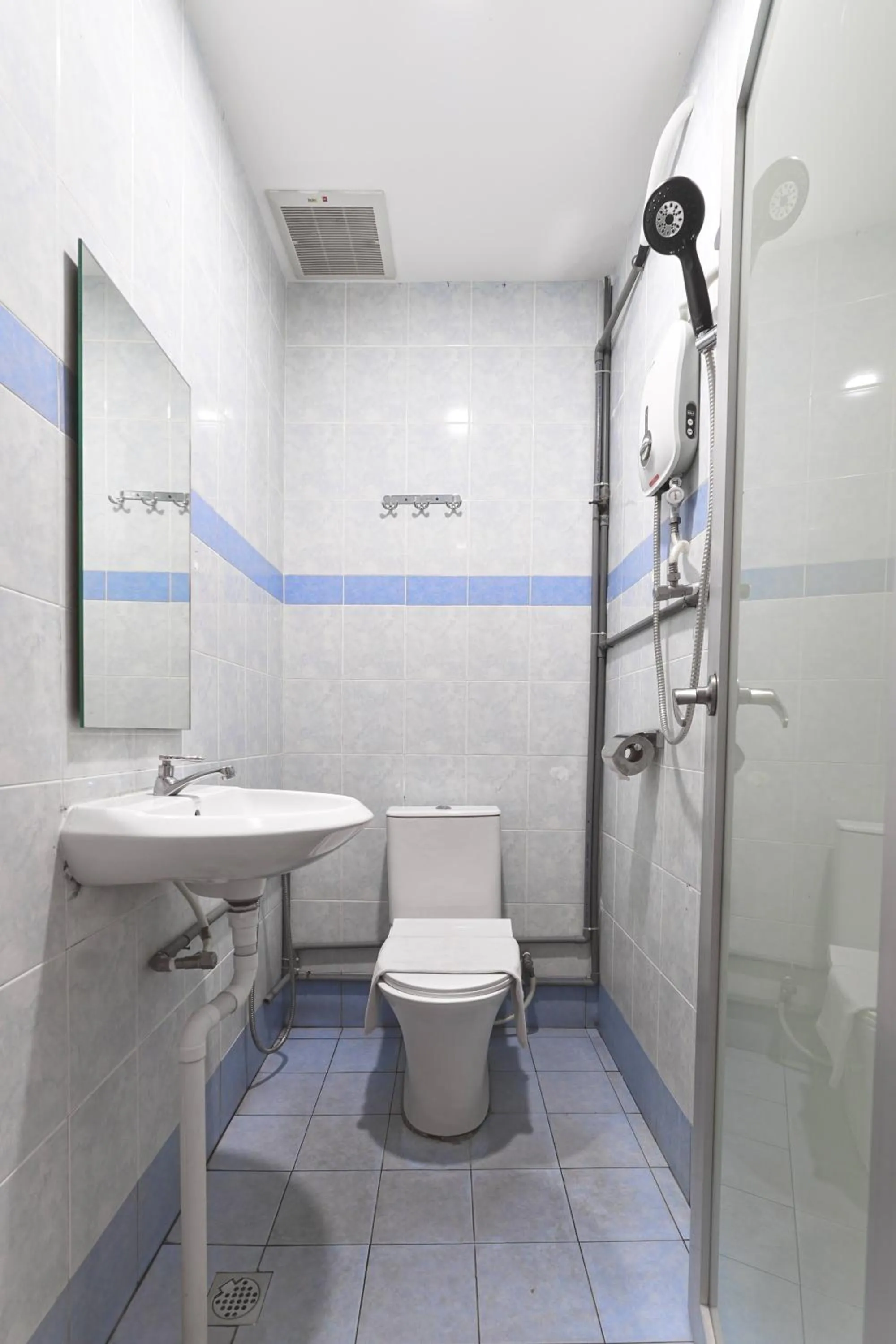 Toilet in T Hotel Anggerik