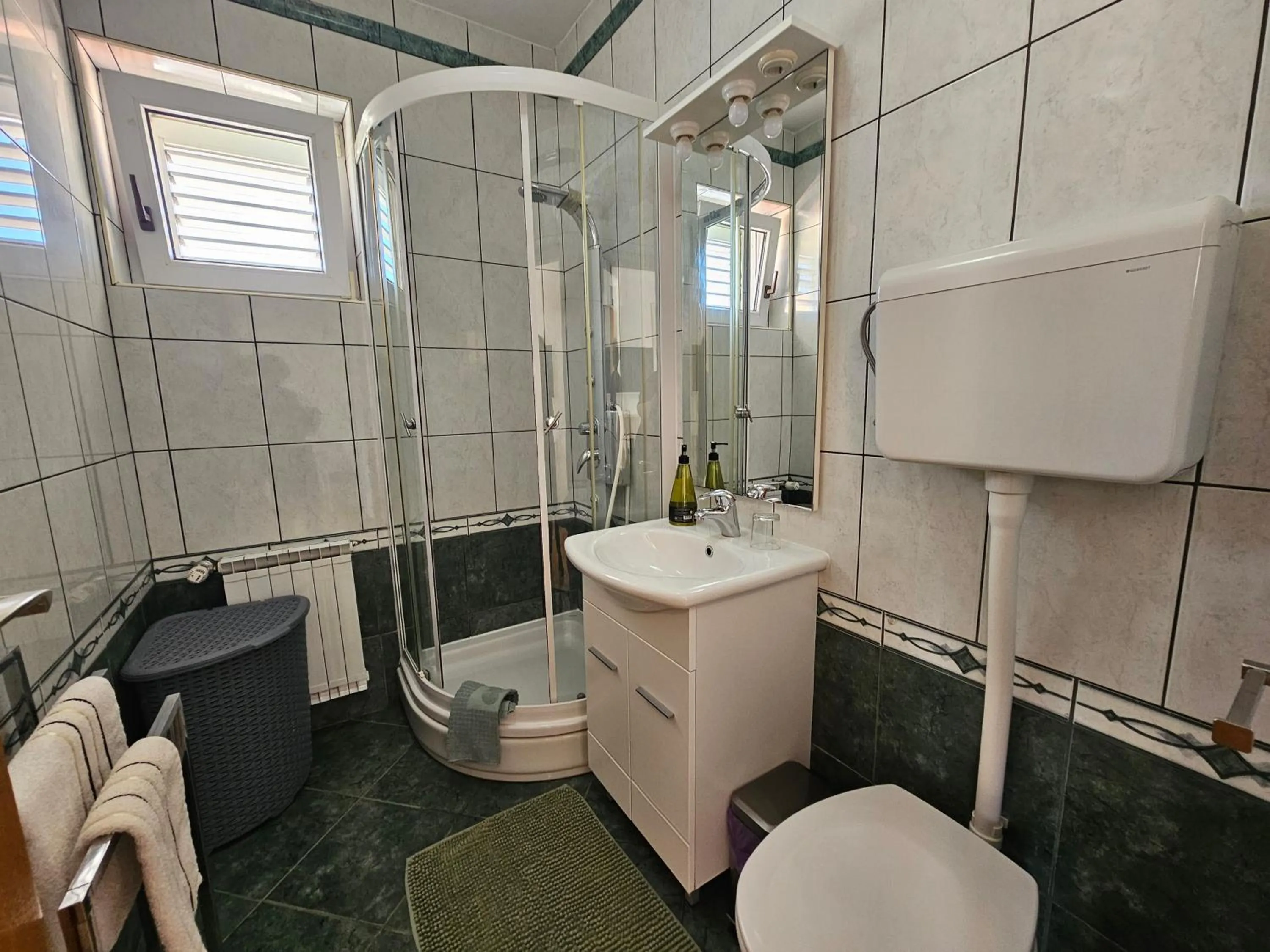 Adria Apartments and Rooms