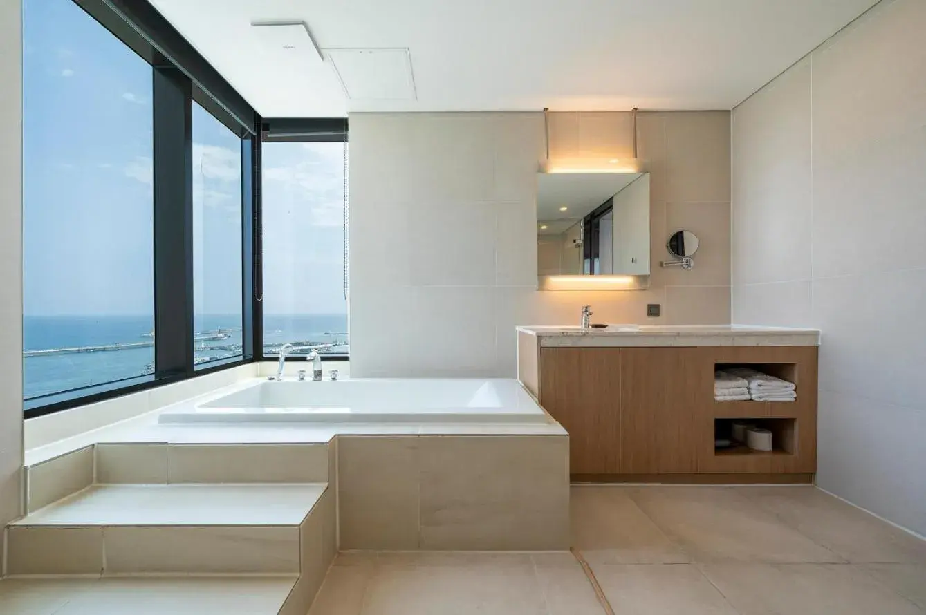 Premium Double Room in SL Hotel Gangneung Premium Double Room in SL Hotel Gangneung