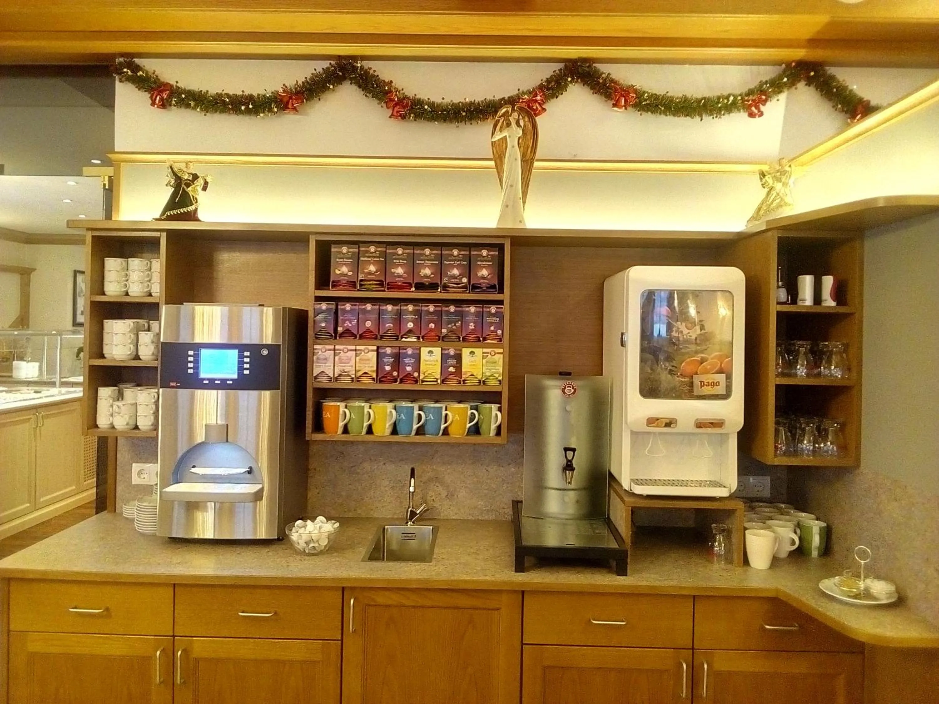 Food and drinks in Hotel Wagner