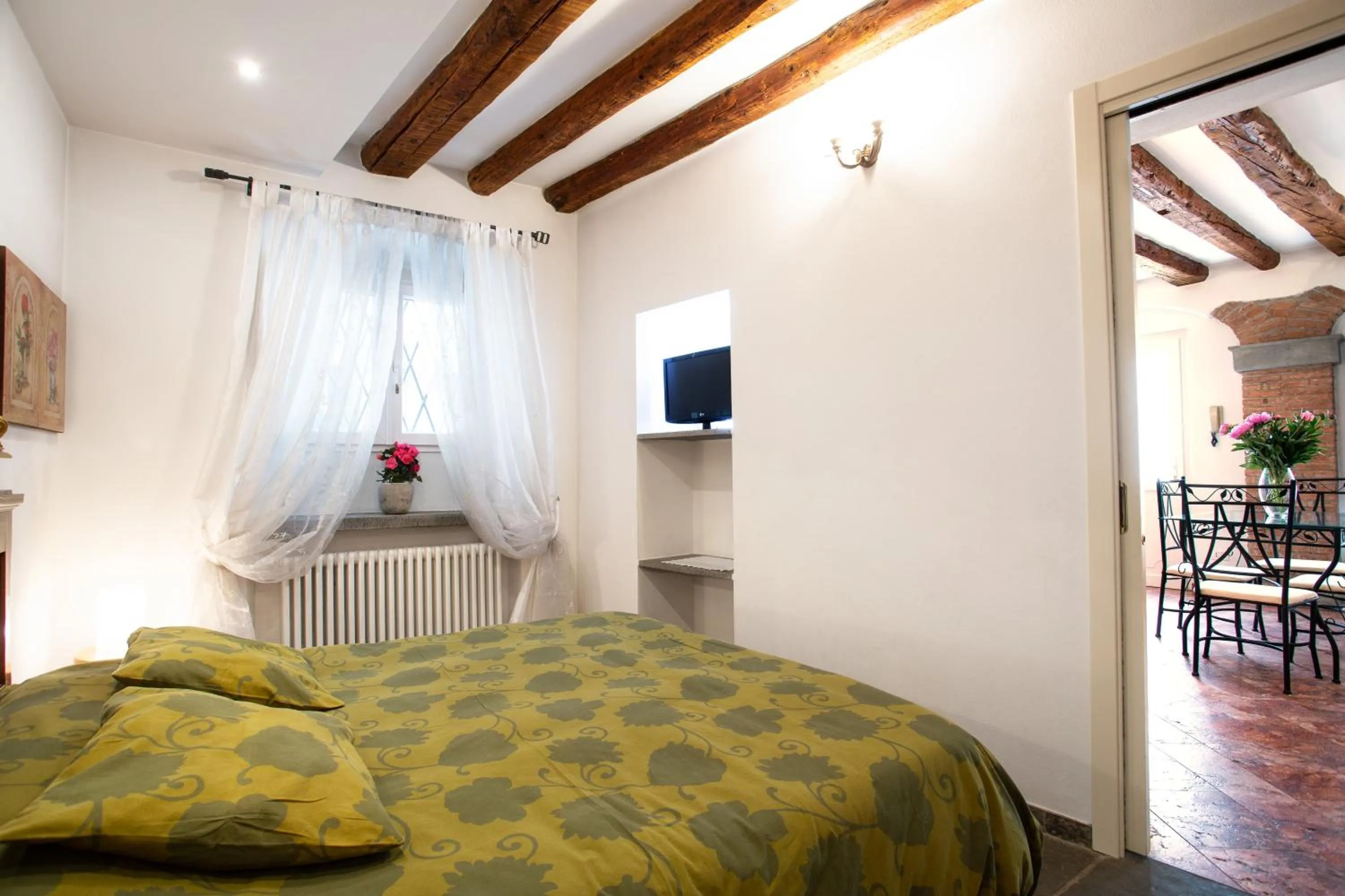 Bed in La Castellana