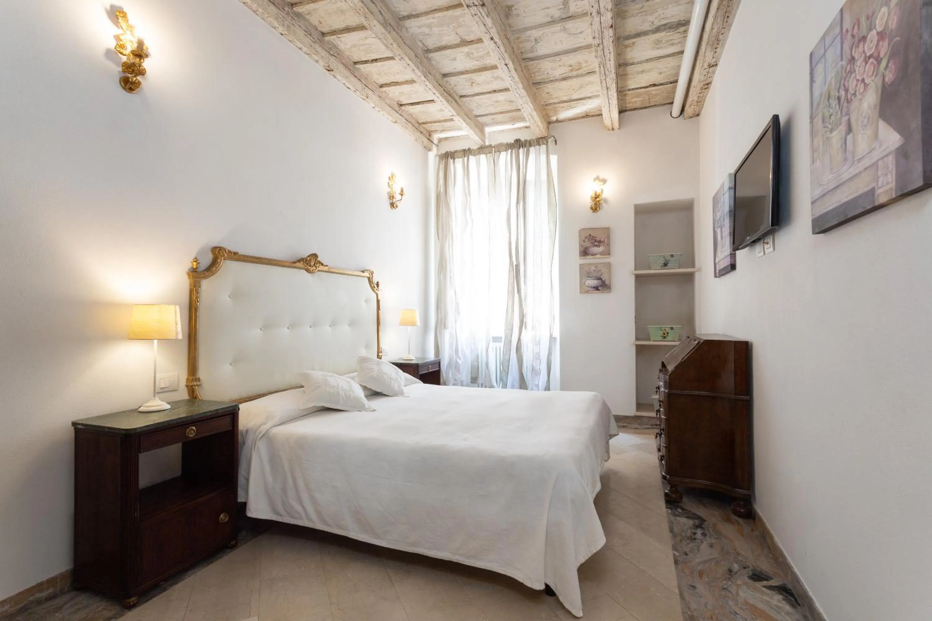 Bed in La Castellana