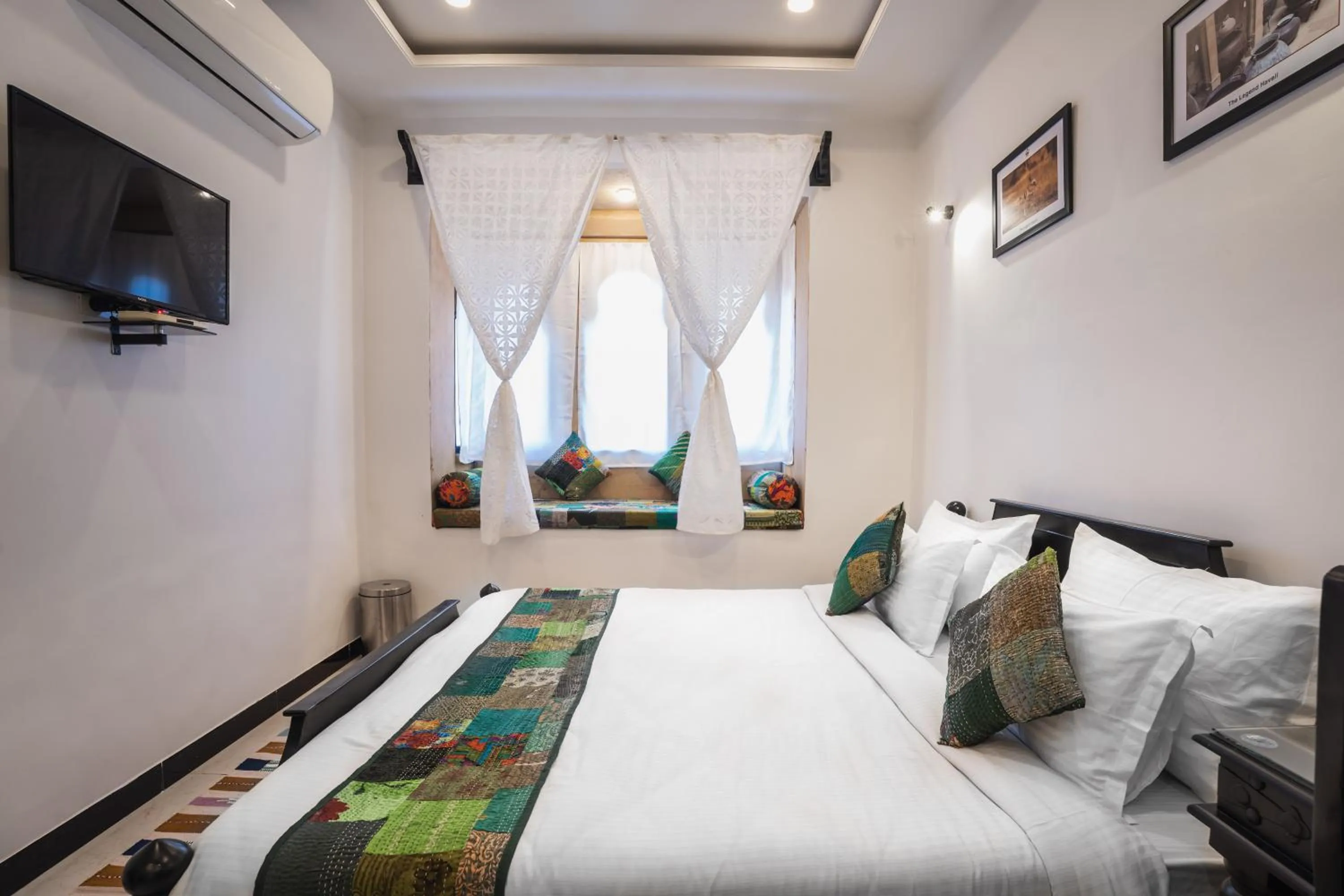 Bed in The Legend Haveli