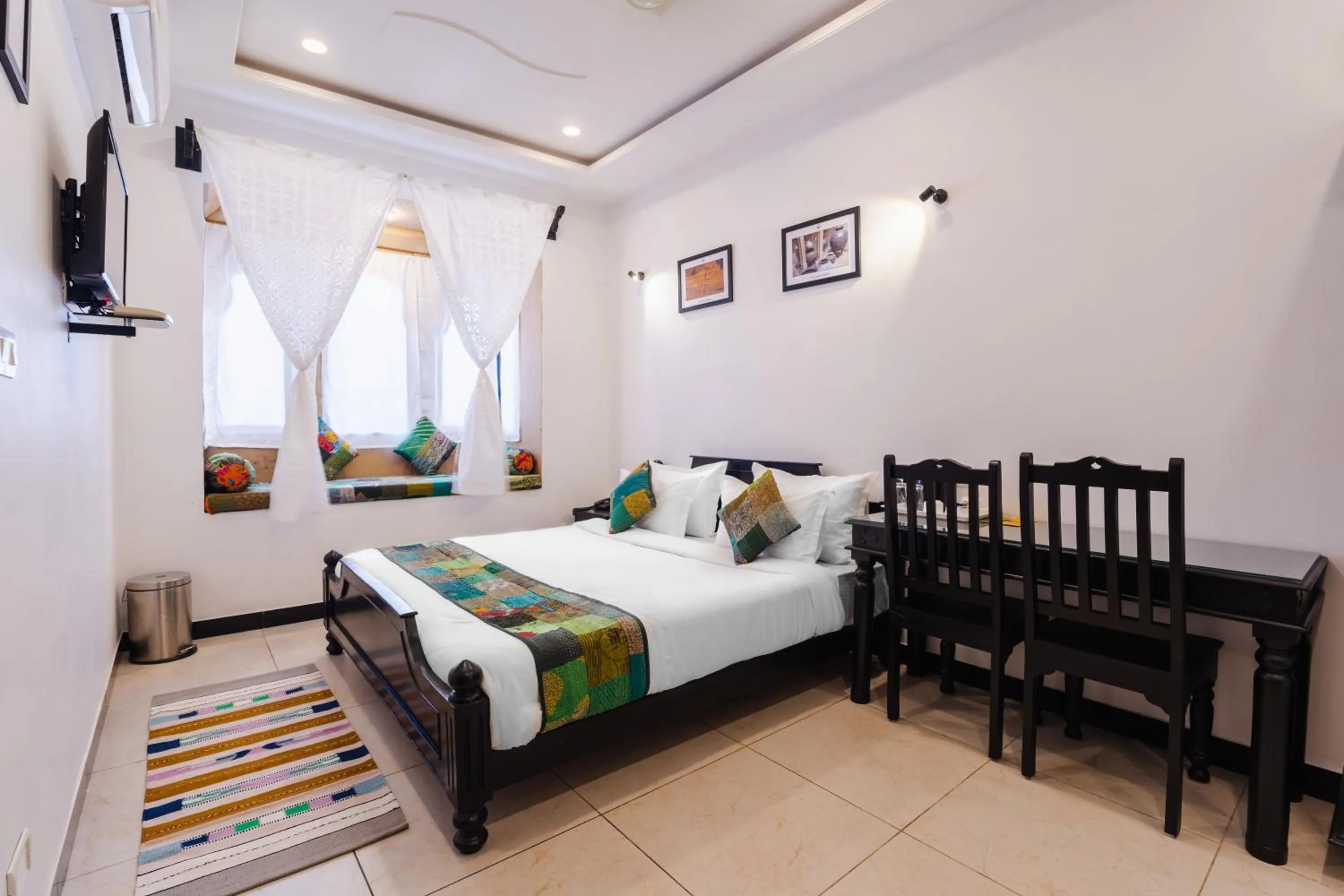 Bed in The Legend Haveli