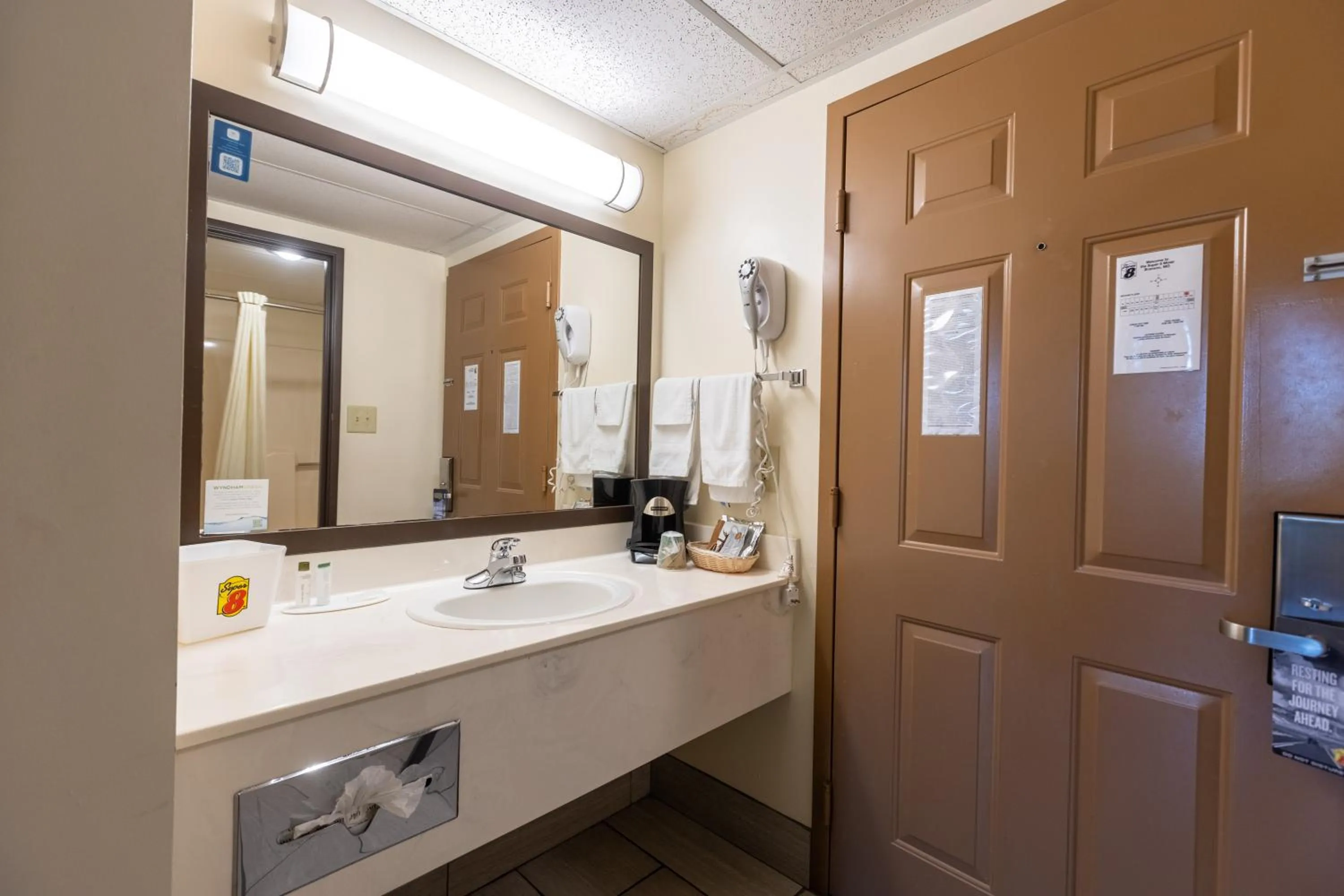 Super 8 by Wyndham Branson By Andy Williams Theatre