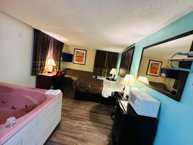 Bed in Super 8 by Wyndham Branson By Andy Williams Theatre