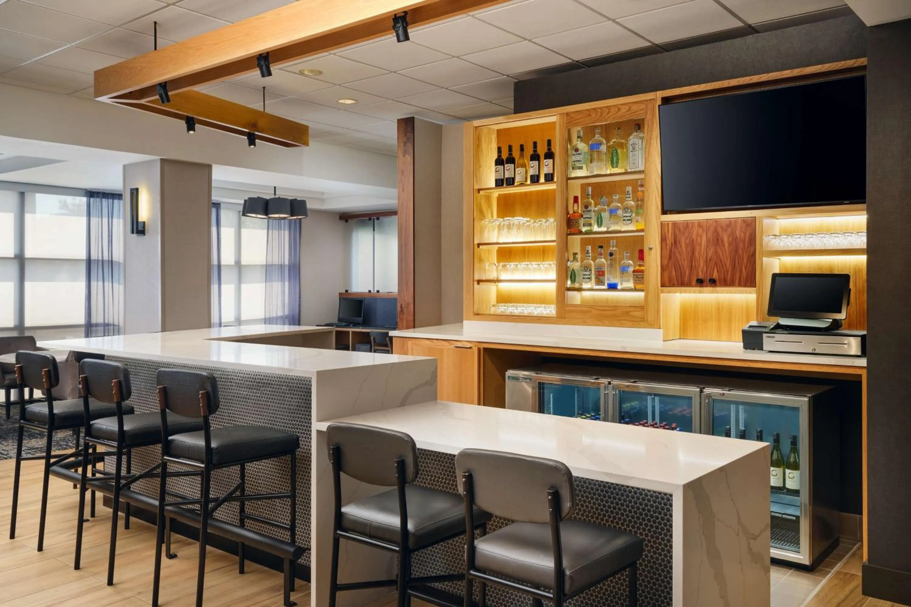 Lounge or bar in Hyatt Place Greensboro