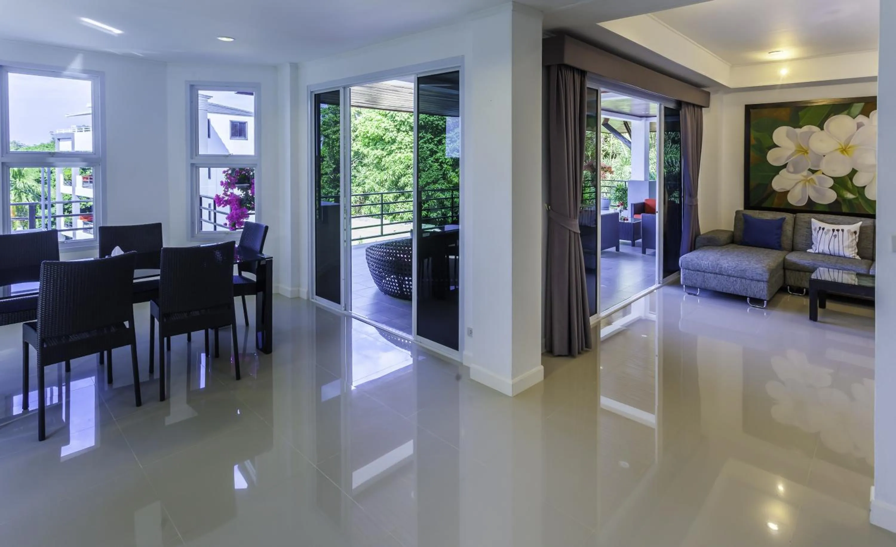 Balcony/Terrace in White Flower Lanta