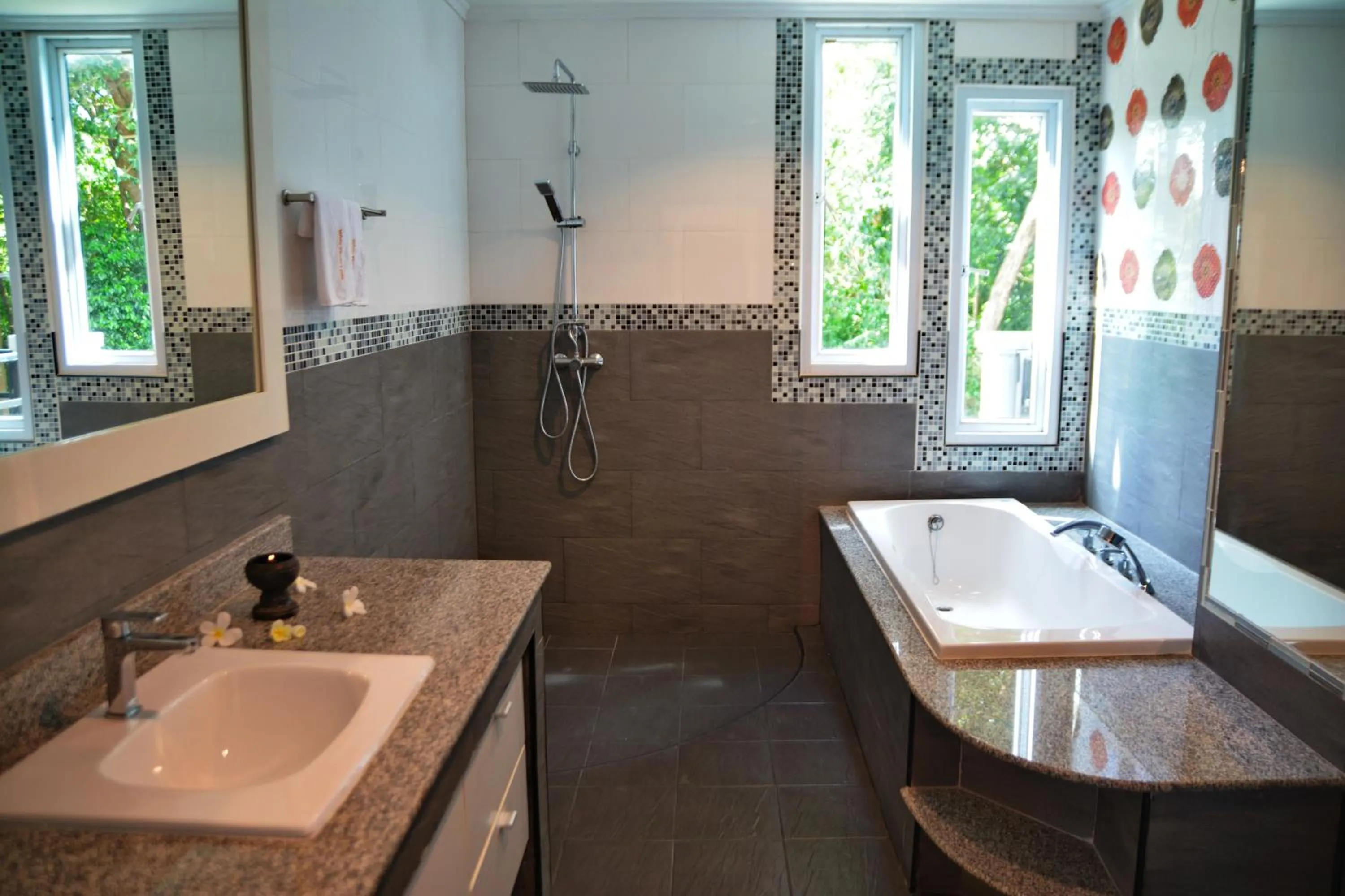 Shower in White Flower Lanta