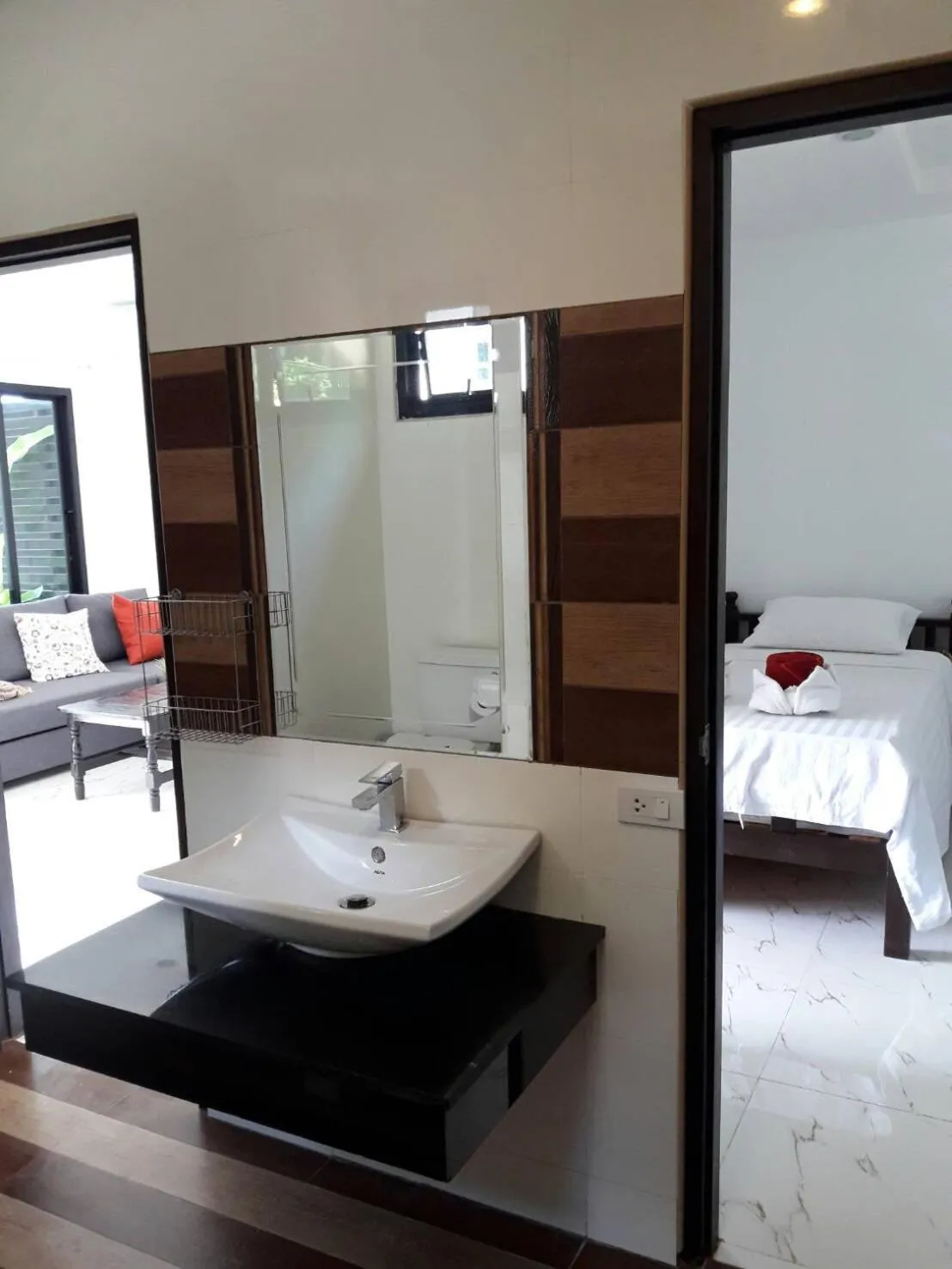 Bathroom, Bed in White Flower Lanta
