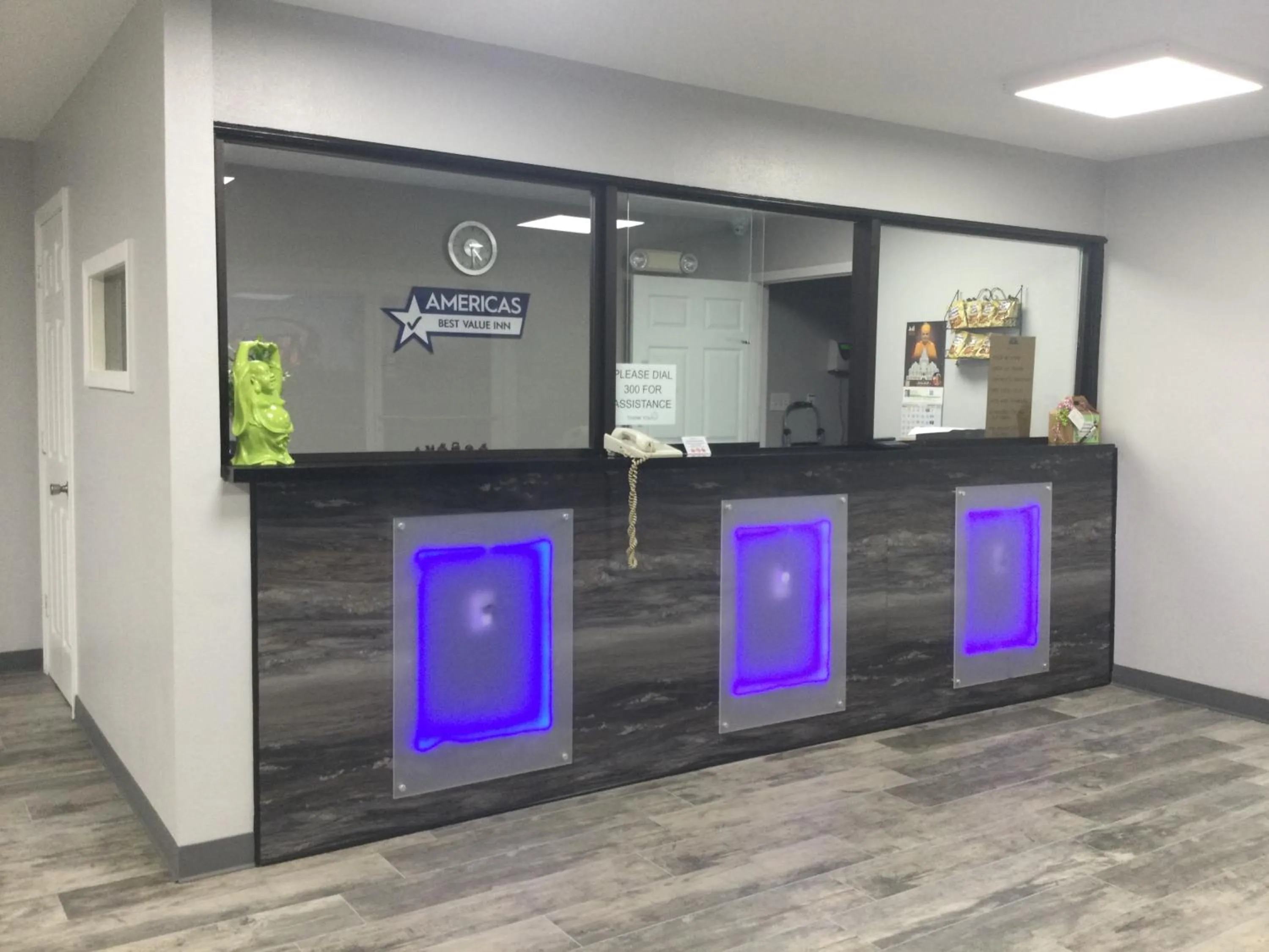 Lobby or reception in Americas Best inn