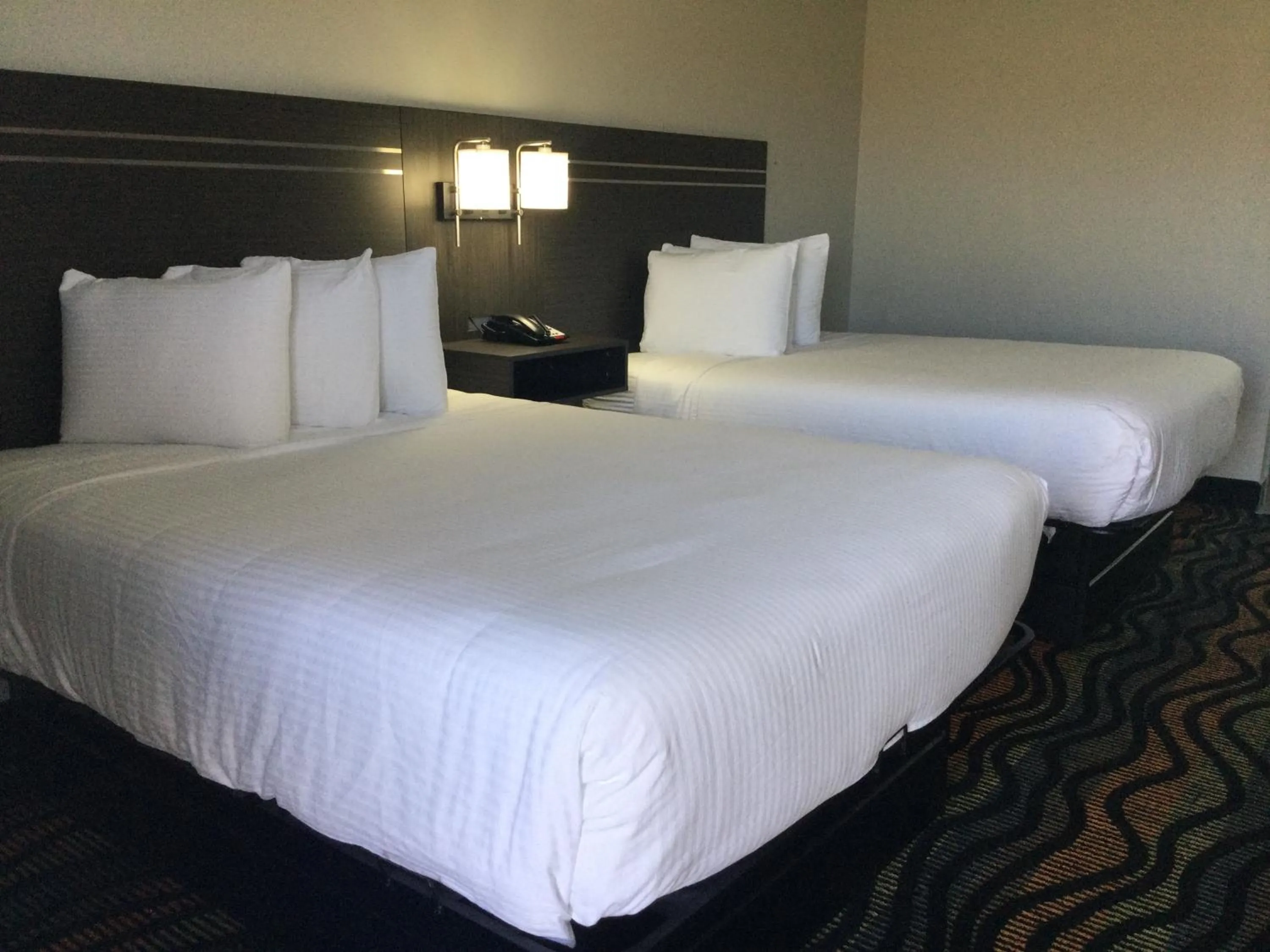 Bed in Americas Best inn