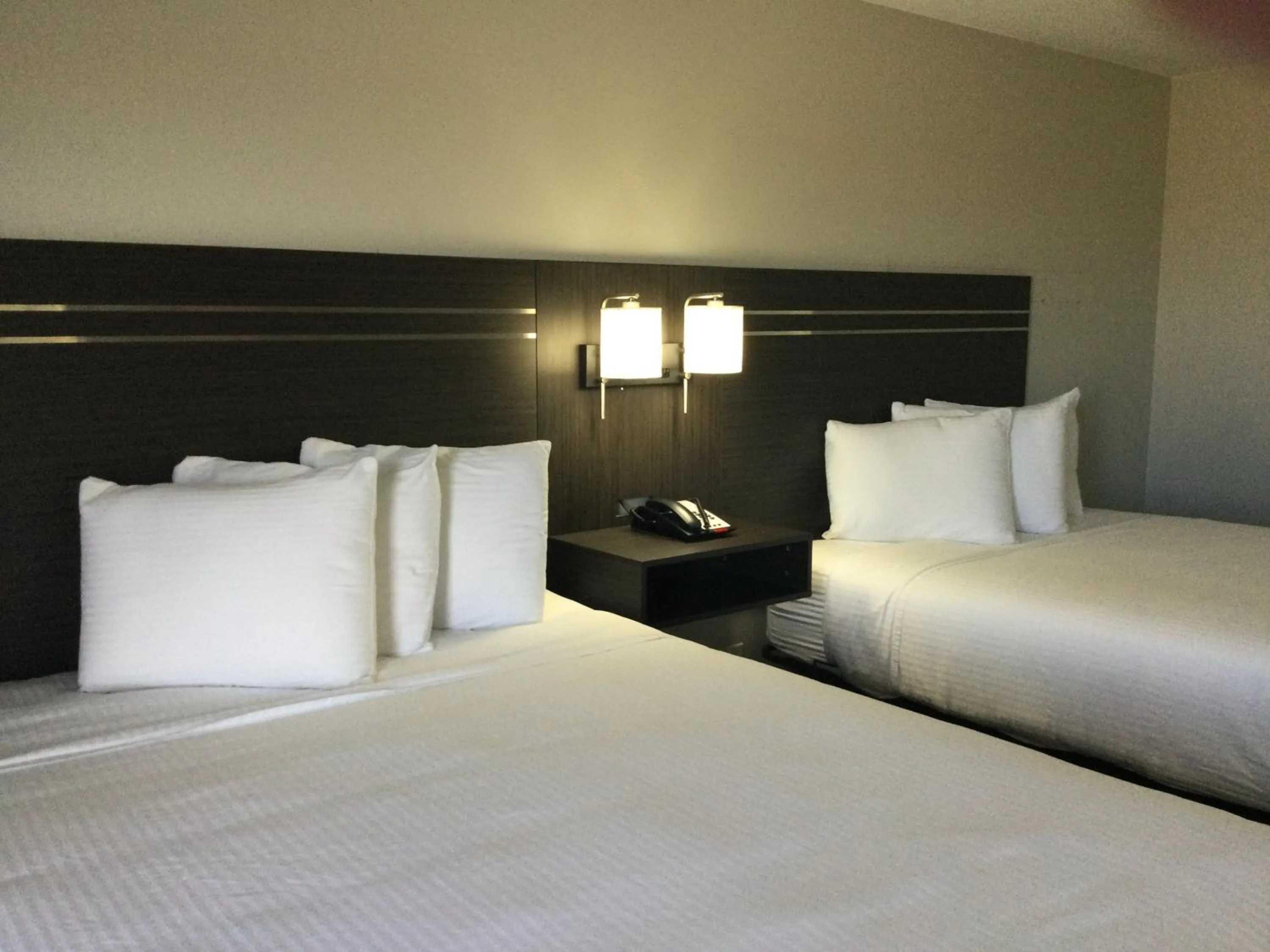 Bed in Americas Best inn