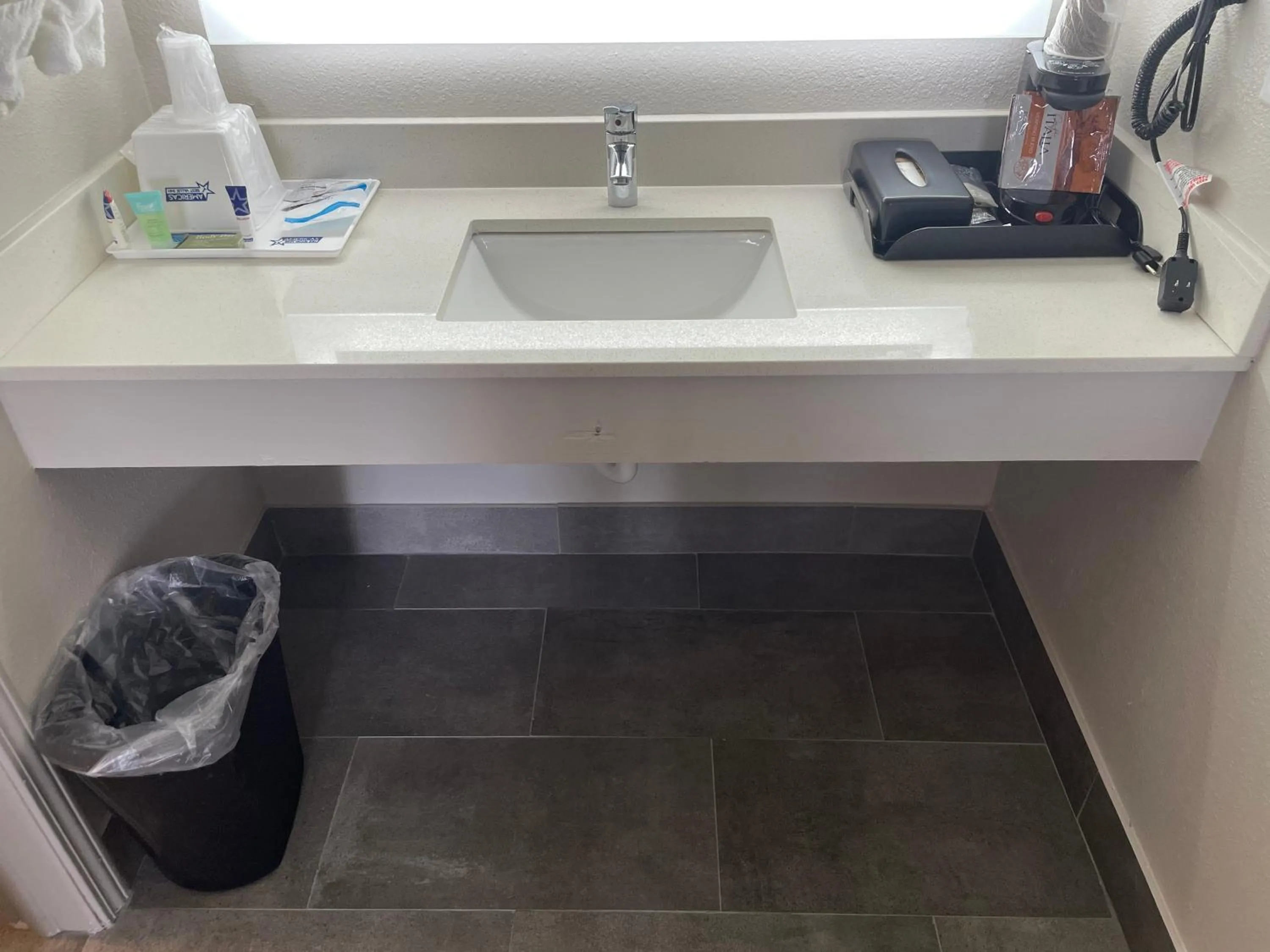 Bathroom in Americas Best inn