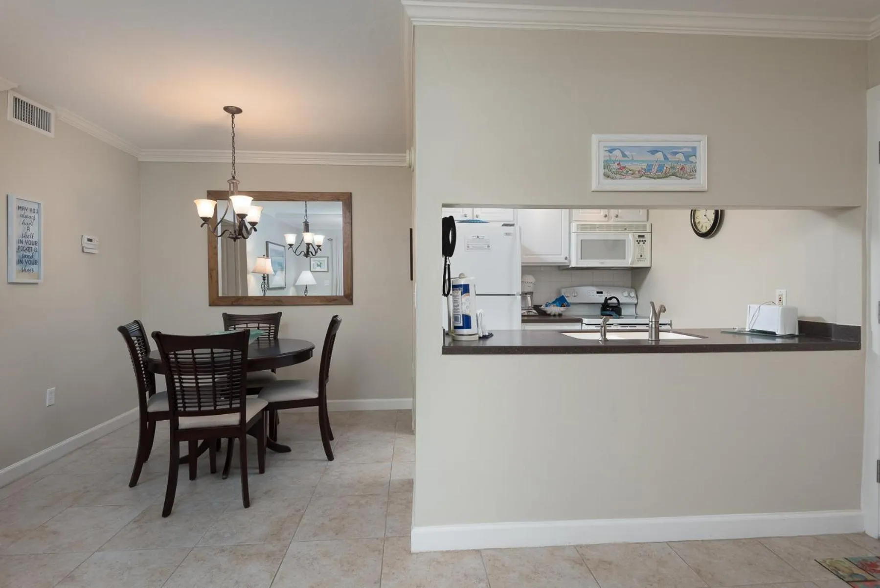 Kitchen or kitchenette, Kitchen/Kitchenette in Sanibel Moorings Resort