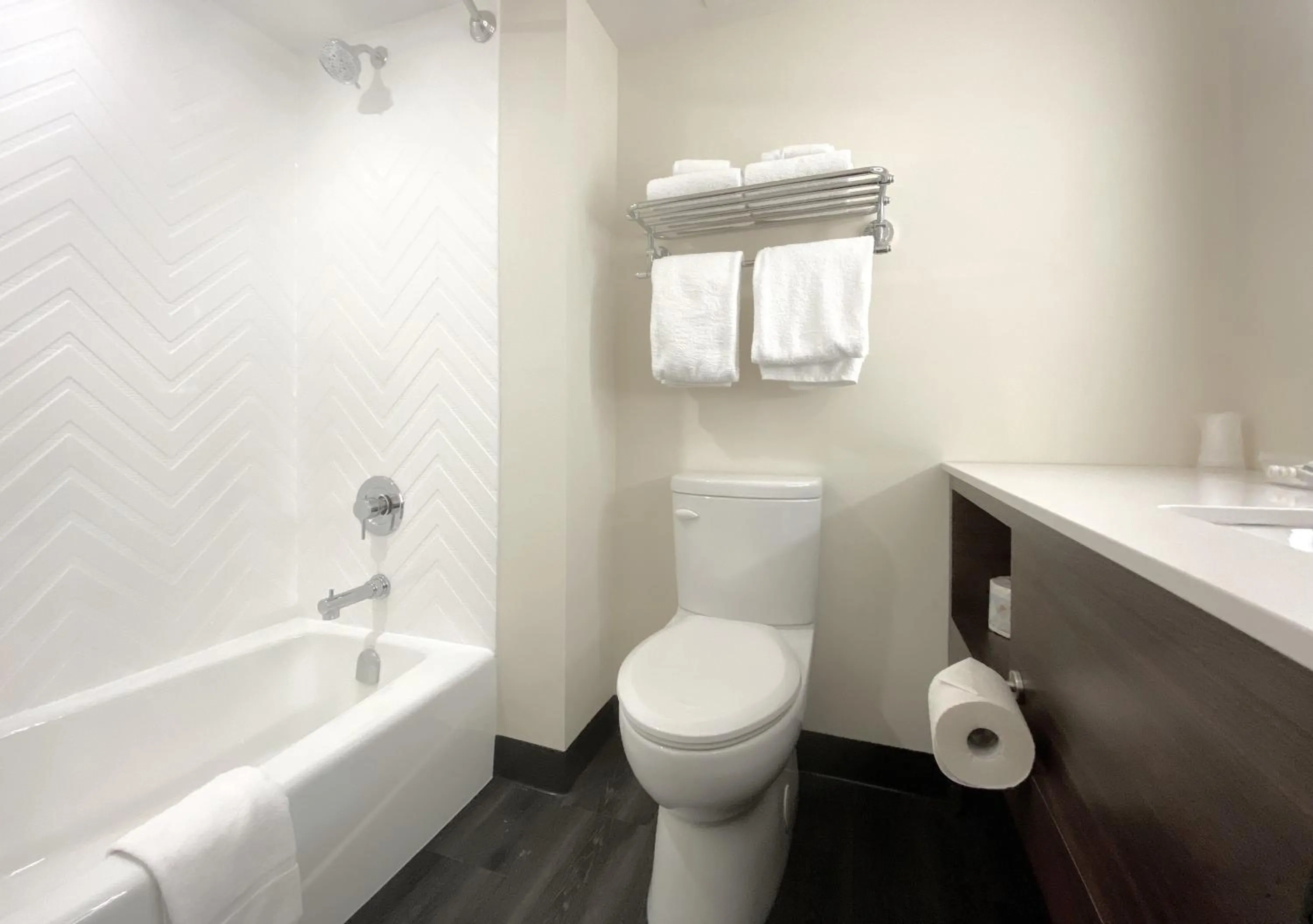 Shower in Holiday Inn Victoria - Elk Lake by IHG