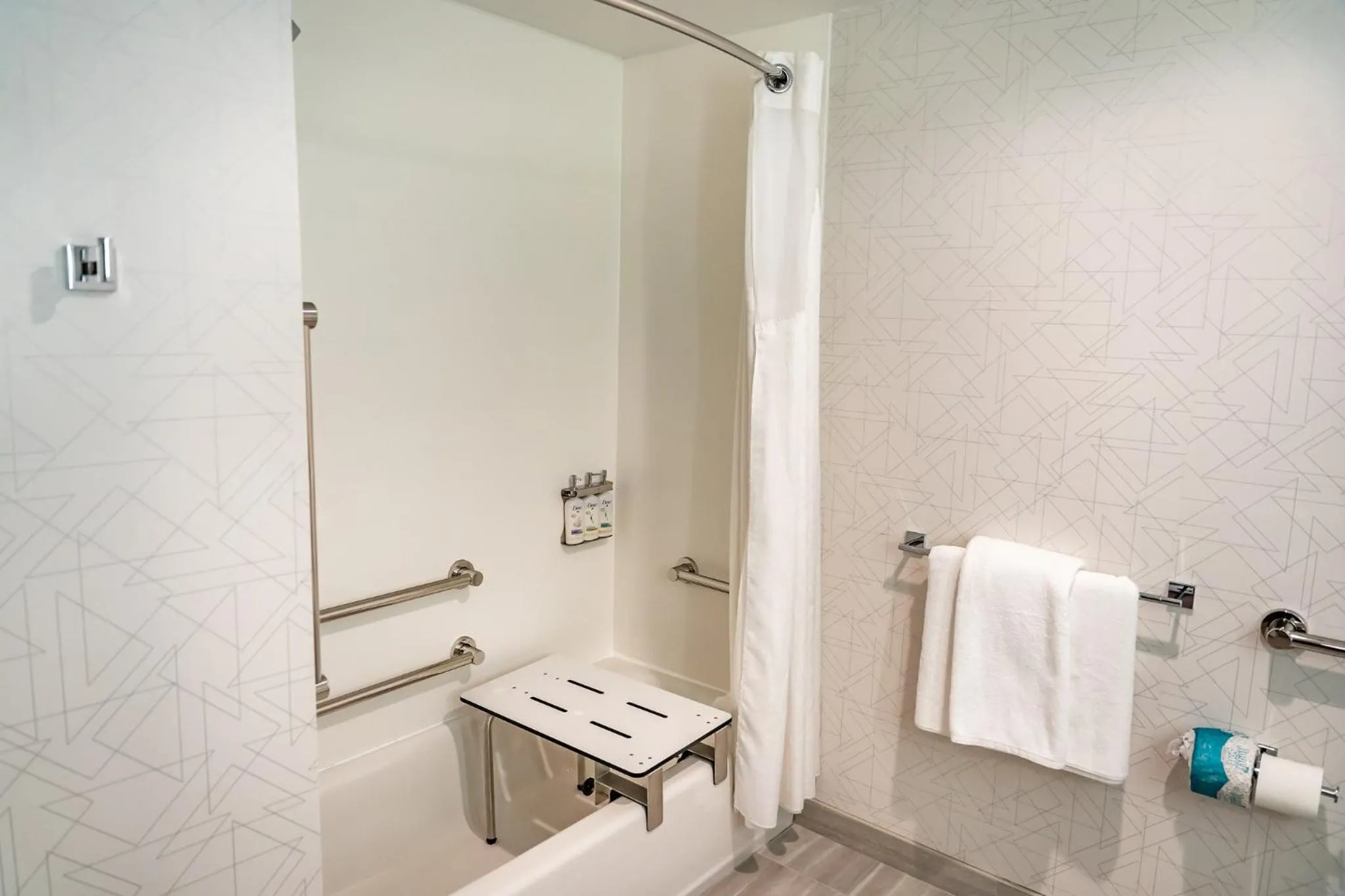 Photo of the whole room in Holiday Inn Express Hotel & Suites West Chester by IHG