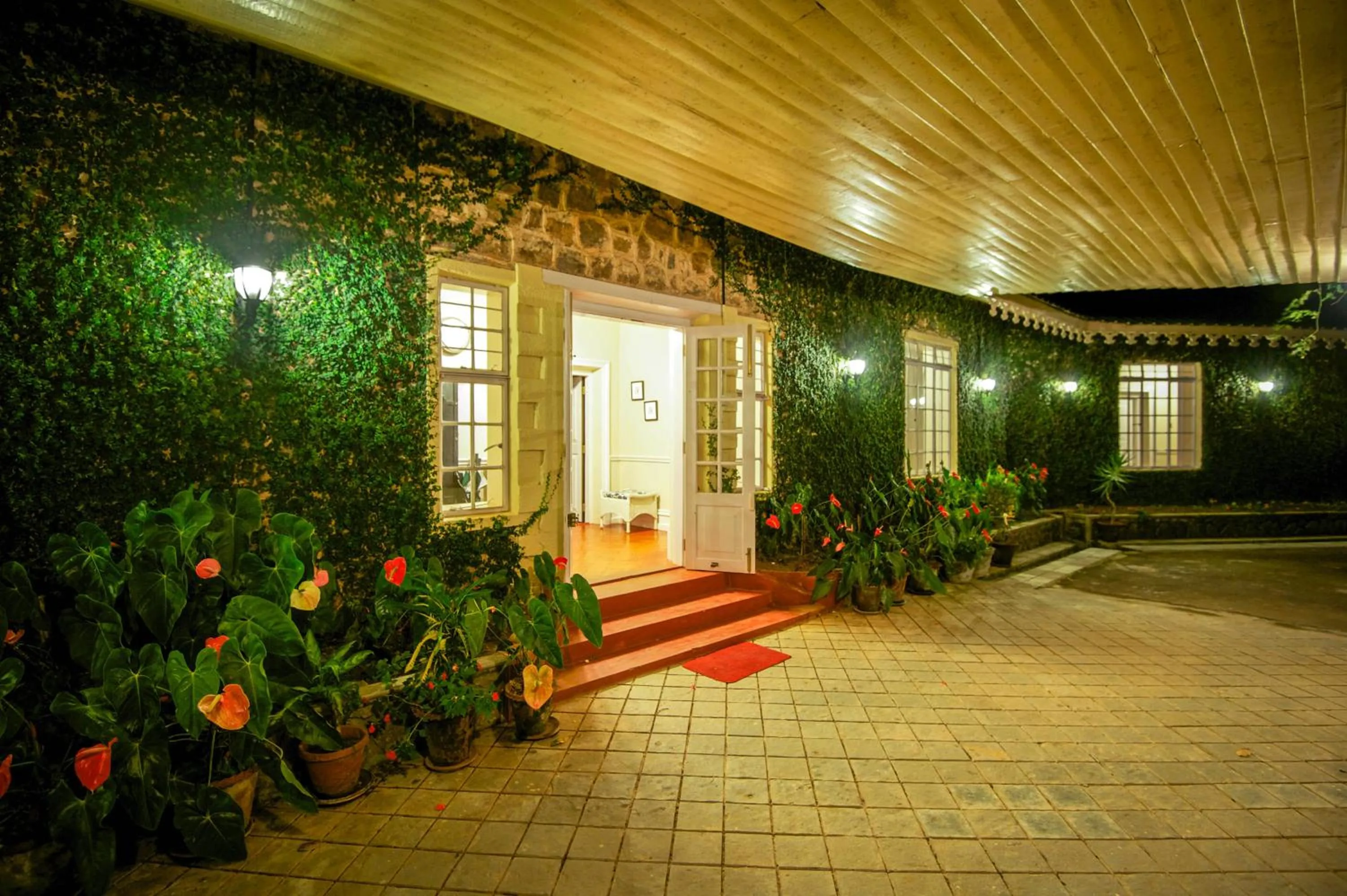 Property building in Talayar Valley Bungalow