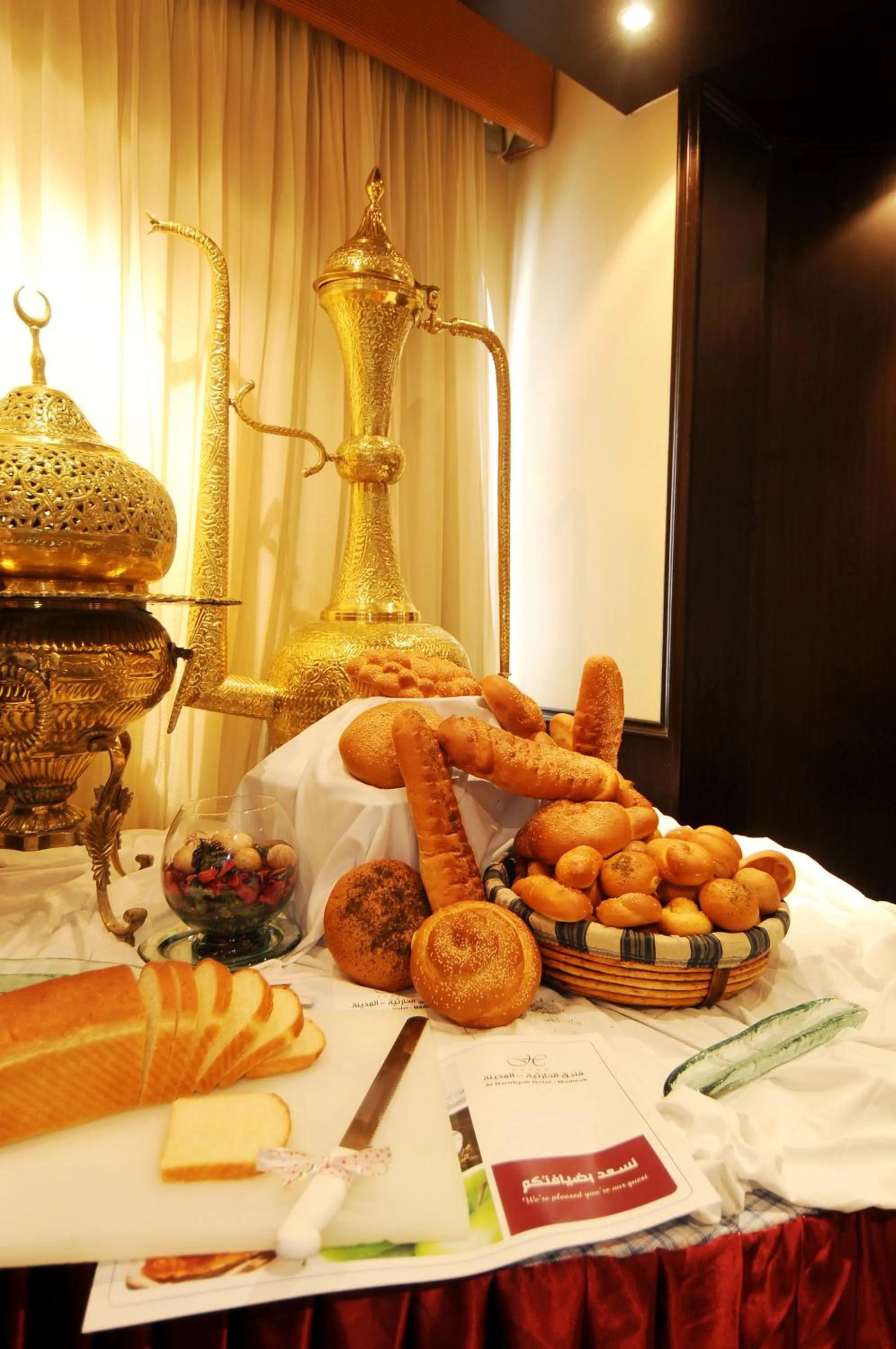 Food and drinks in Frontel Al Harithia Hotel