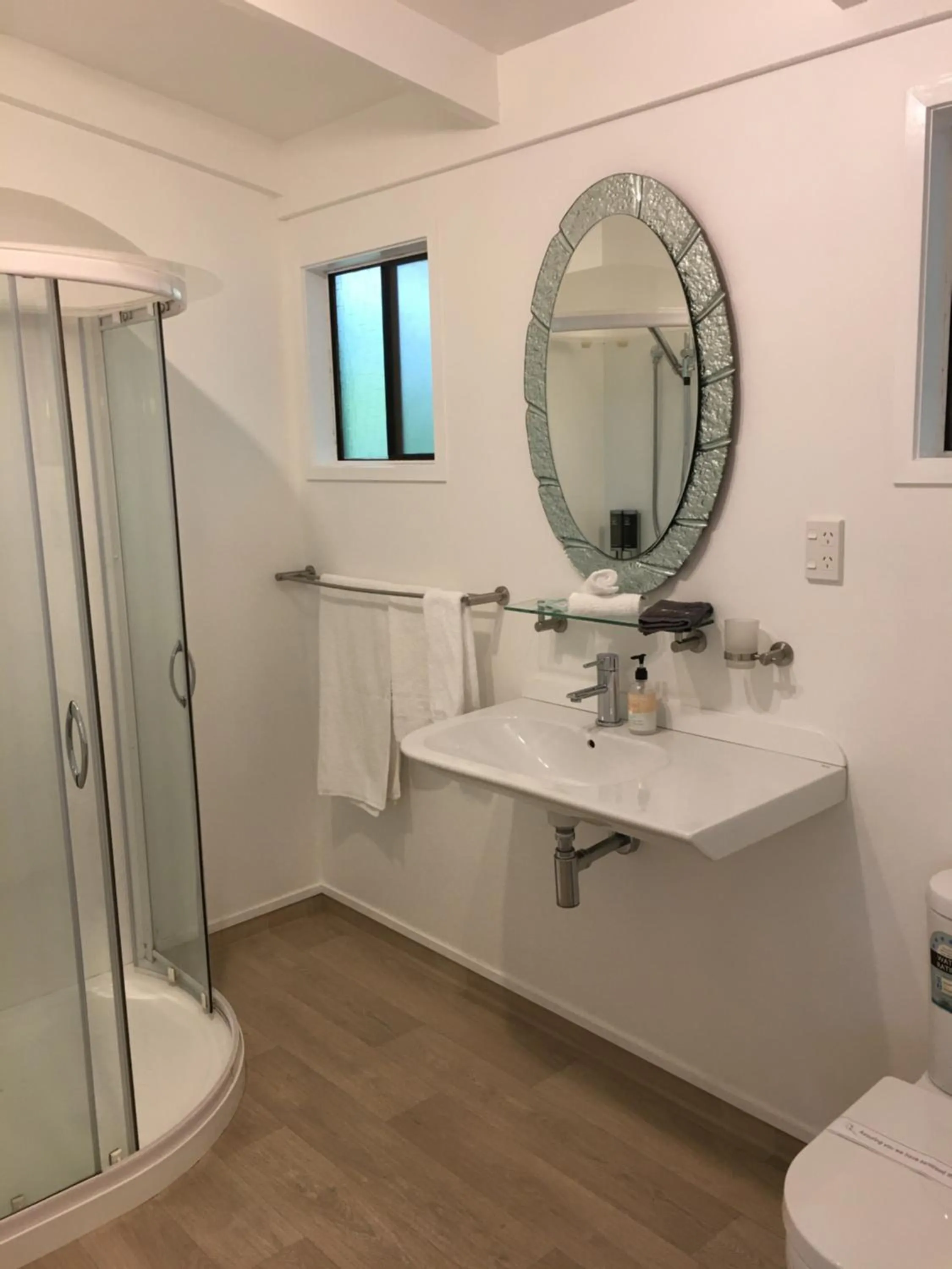 Colonial House Motel