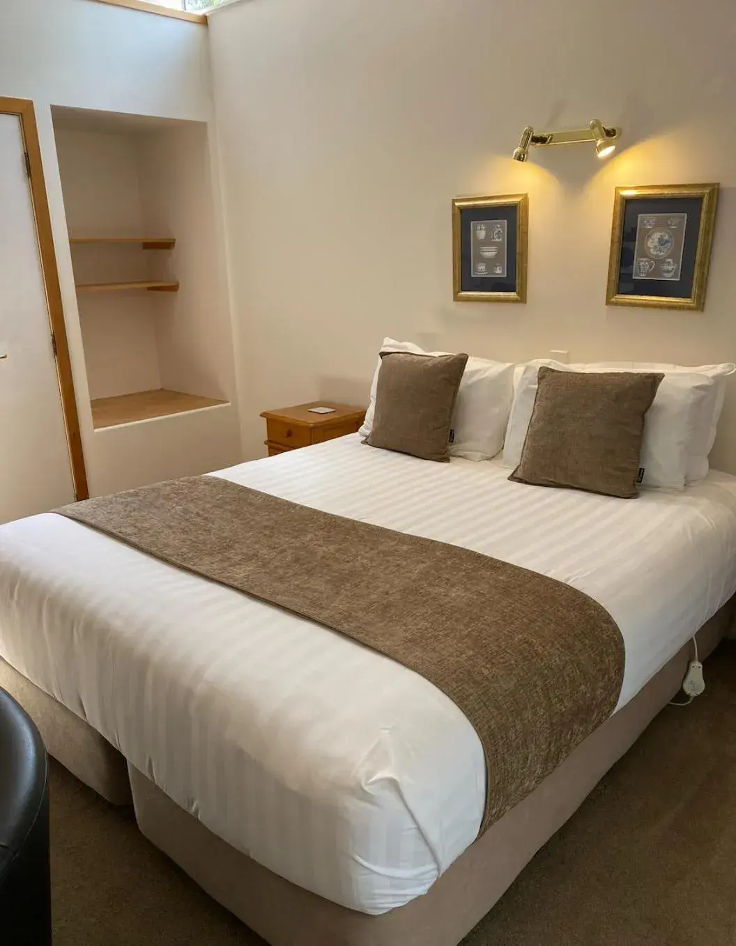 Studio - Disability Access in Colonial House Motel Studio - Disability Access in Colonial House Motel