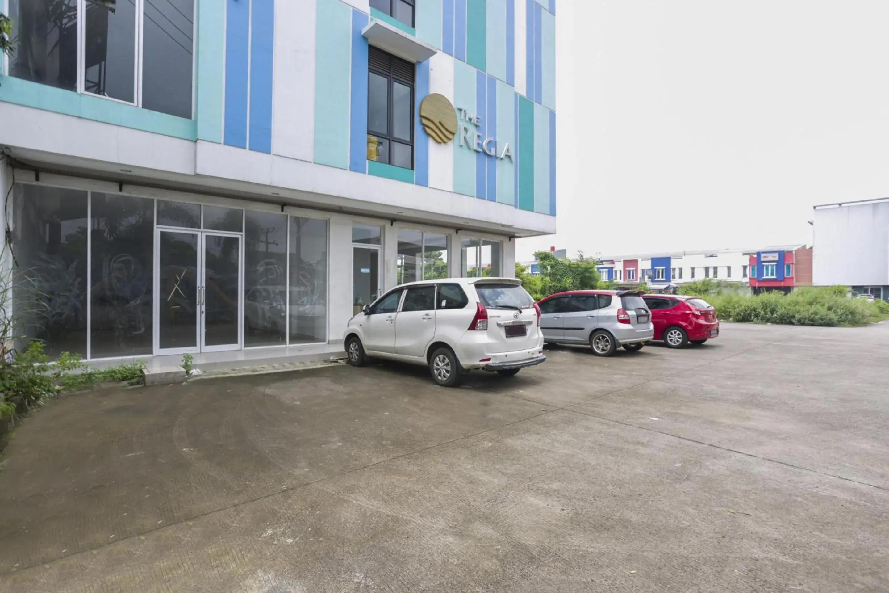 Facade/entrance in Collection O Bekasi Timur Near Gedung Juang Formerly Regia Tambun Facade/entrance in Collection O Bekasi Timur Near Gedung Juang Formerly Regia Tambun