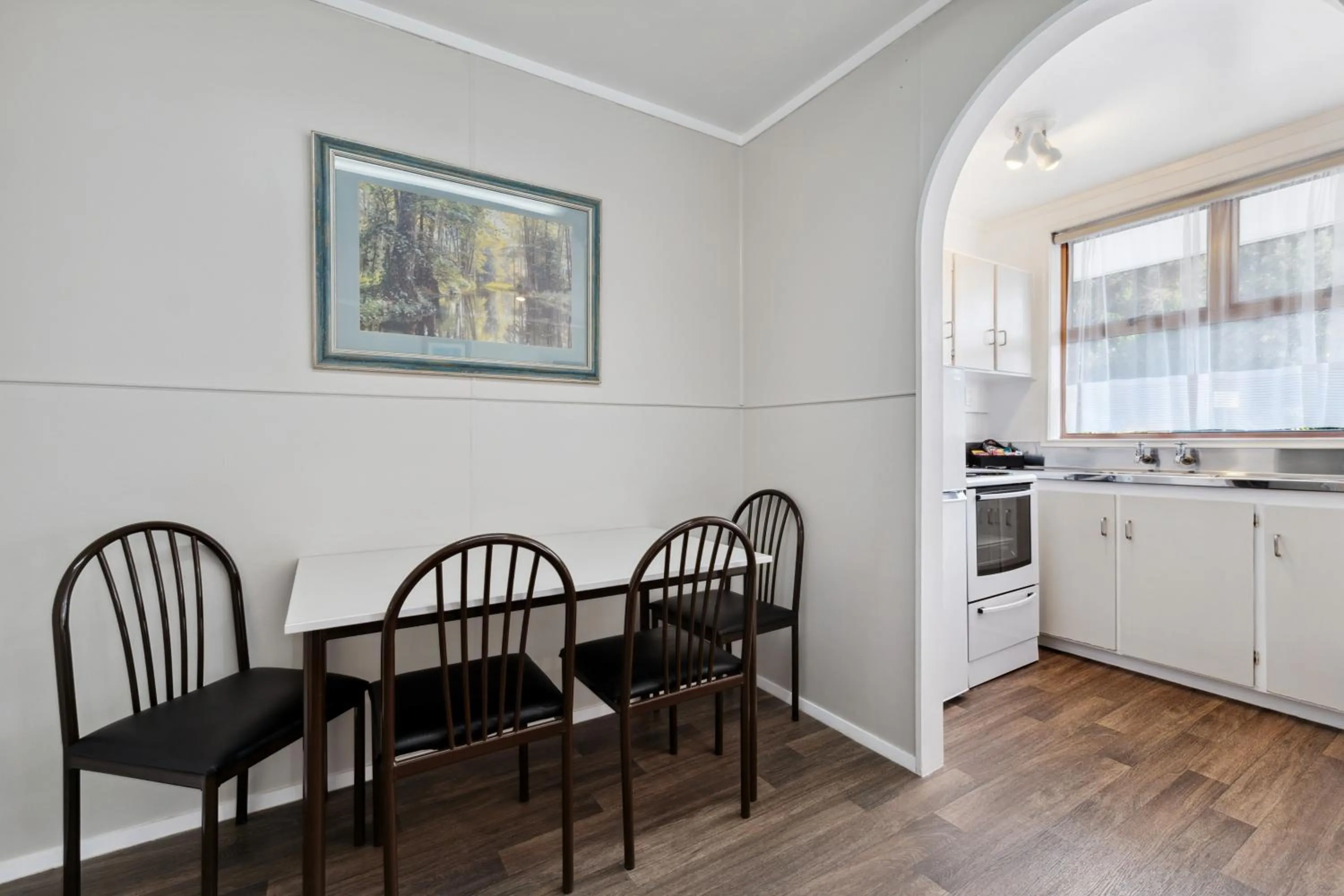 Dining area in Flamingo Motel