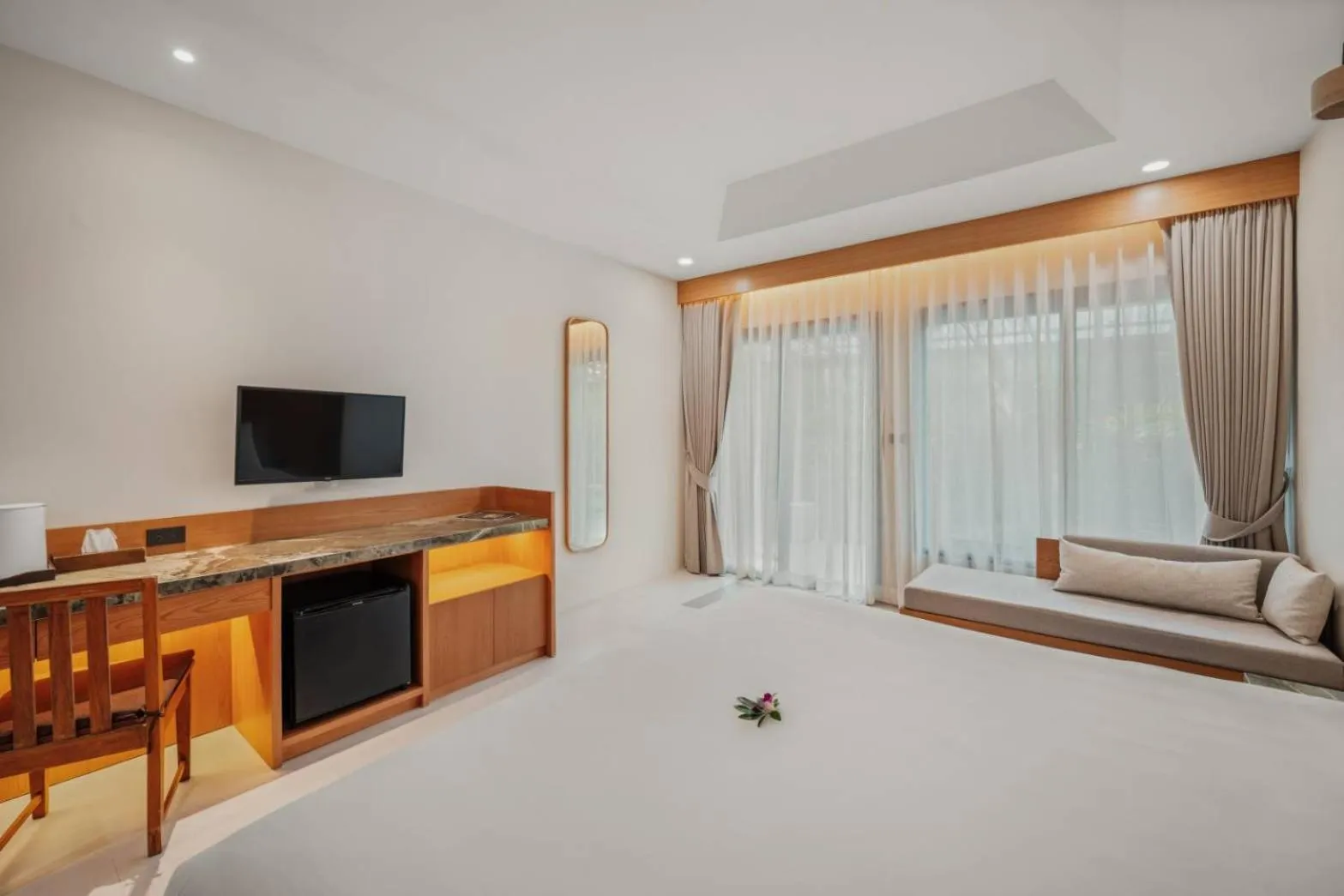 Bed in Baan Chaweng Beach Resort & Spa - SHA Extra Plus
