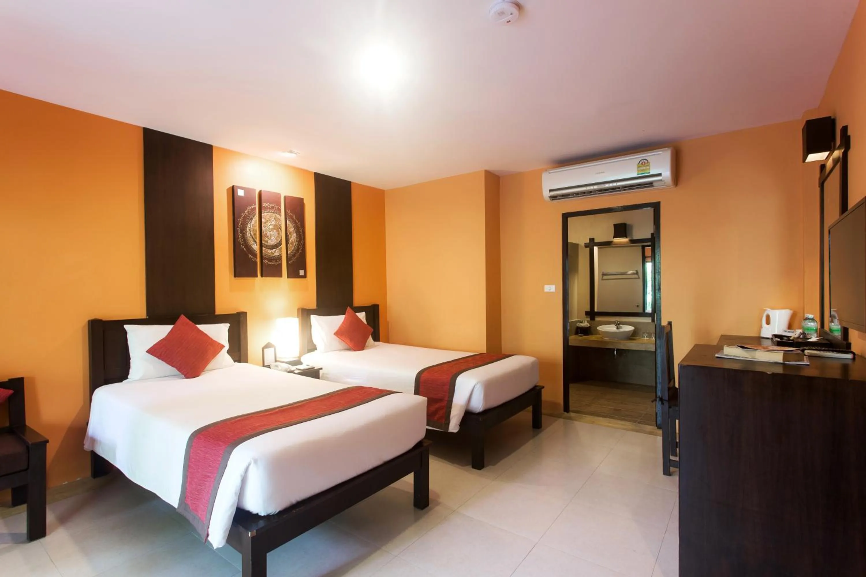 Bed in Baan Chaweng Beach Resort & Spa - SHA Extra Plus