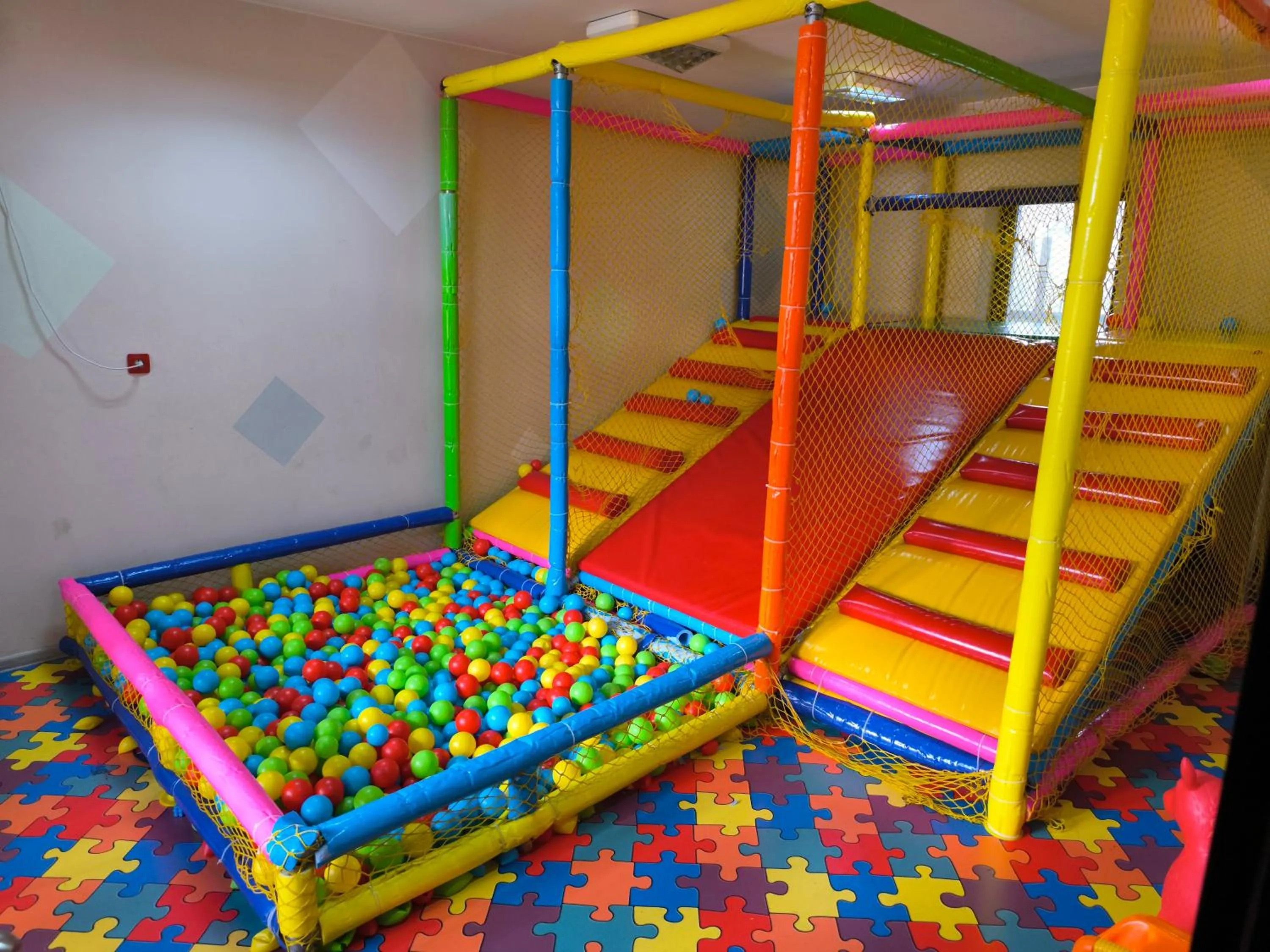 Children play ground in Hotel Bansko SPA & Holidays - Free Parking