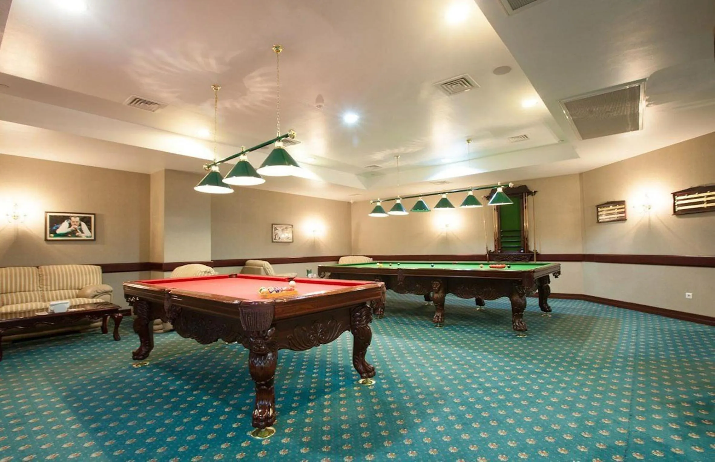 Billiard in Grand Hotel Victory