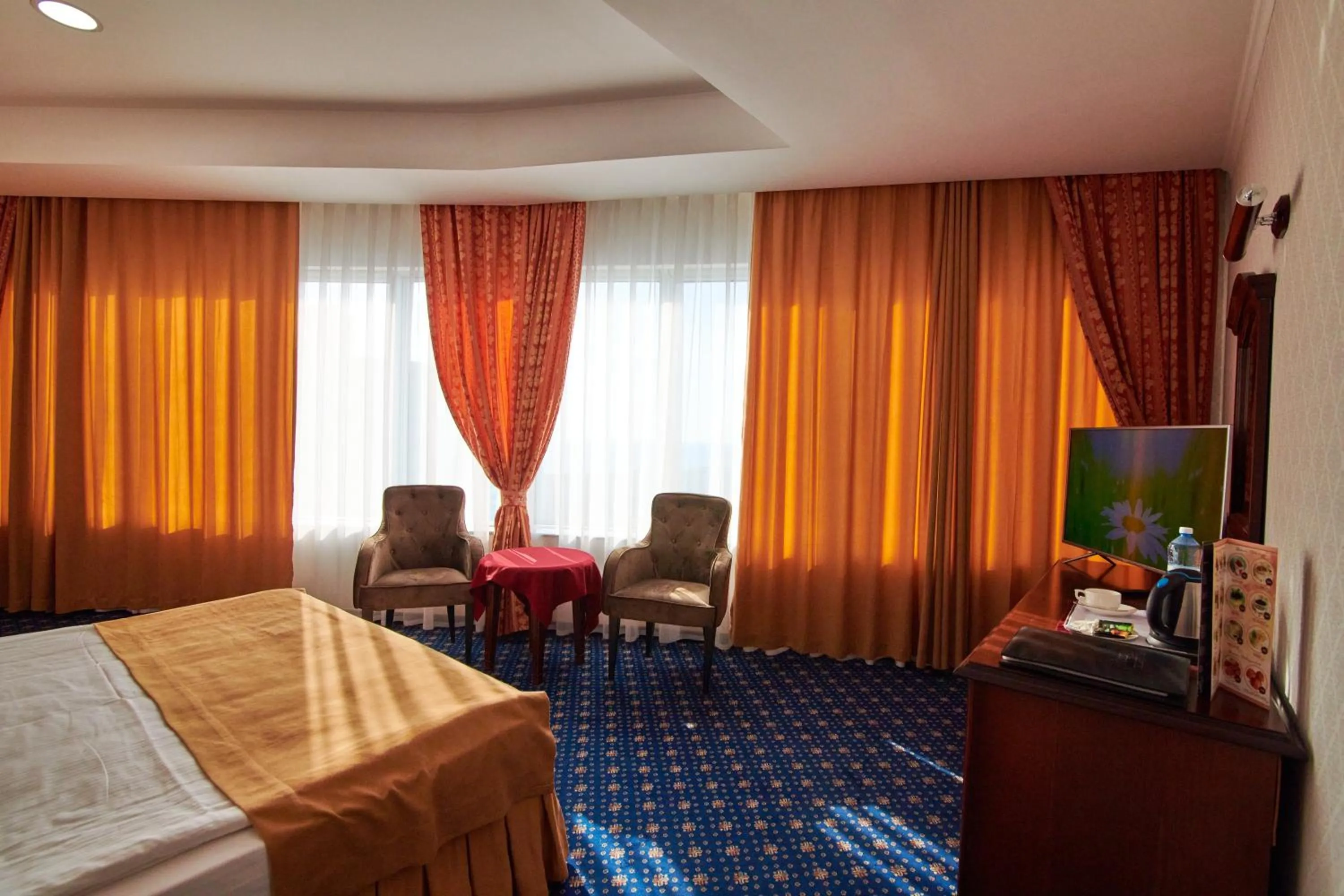 TV and multimedia, Bed in Grand Hotel Victory