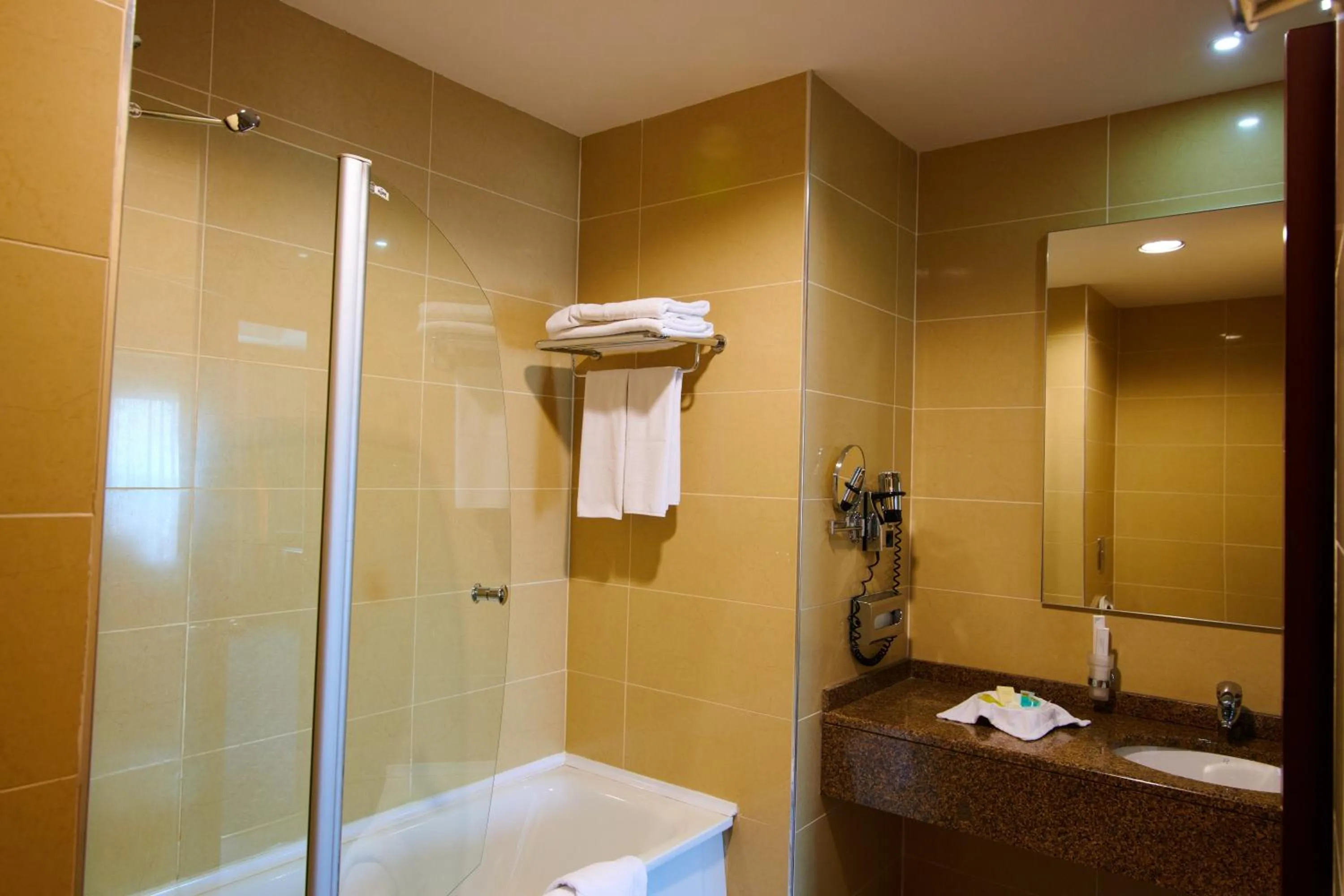 Bathroom in Grand Hotel Victory