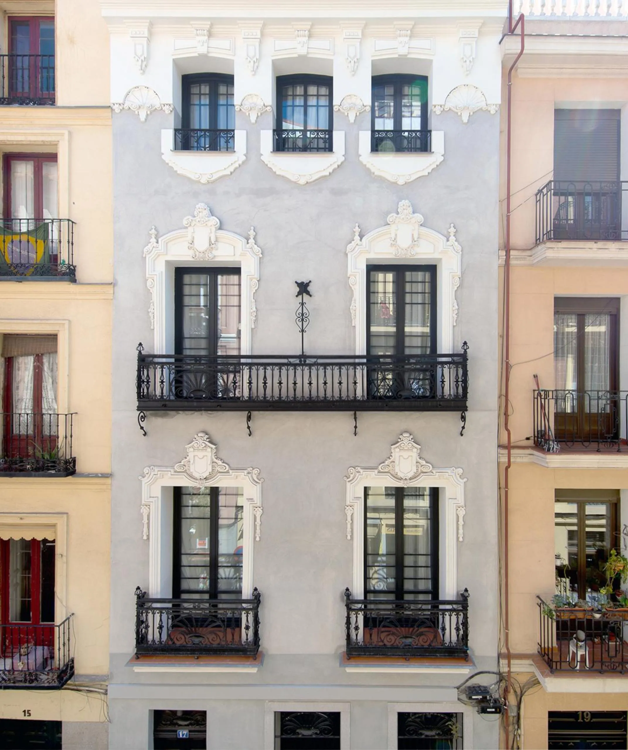 Property building in Amor de Dios 17 Boutique Apartments