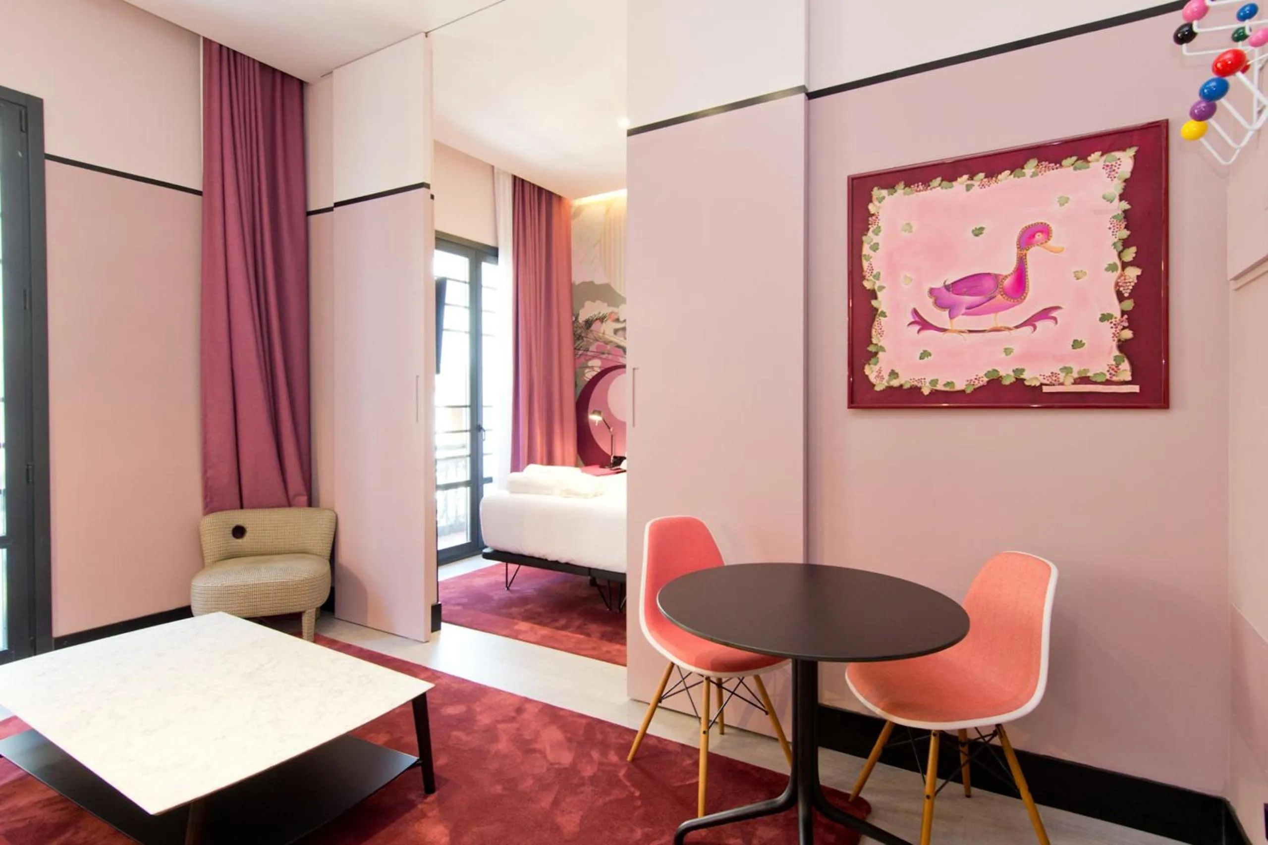 Communal lounge/ TV room in Amor de Dios 17 Boutique Apartments